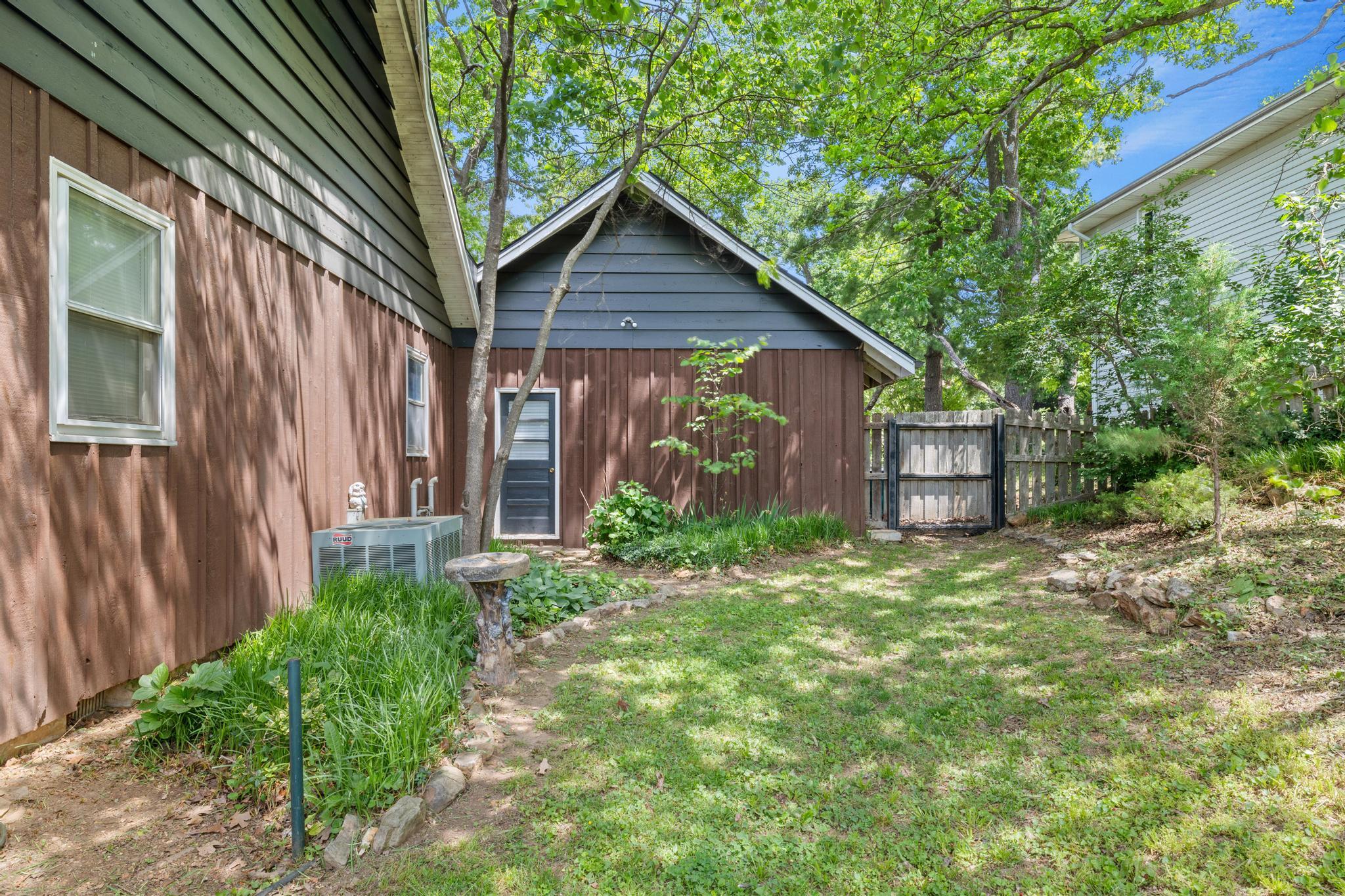 2218 East Cardinal Street Property Photo 44