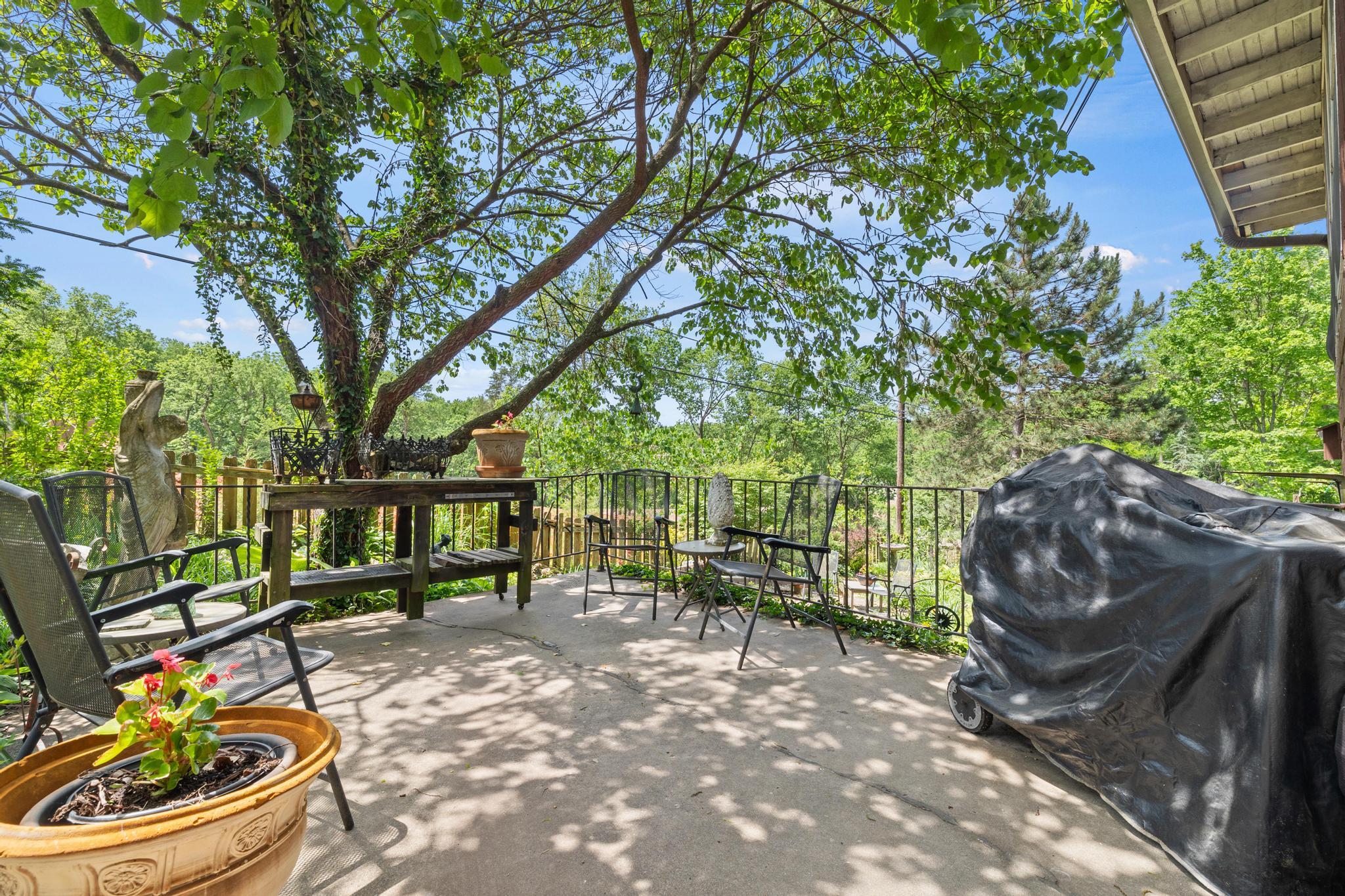 2218 East Cardinal Street Property Photo 45