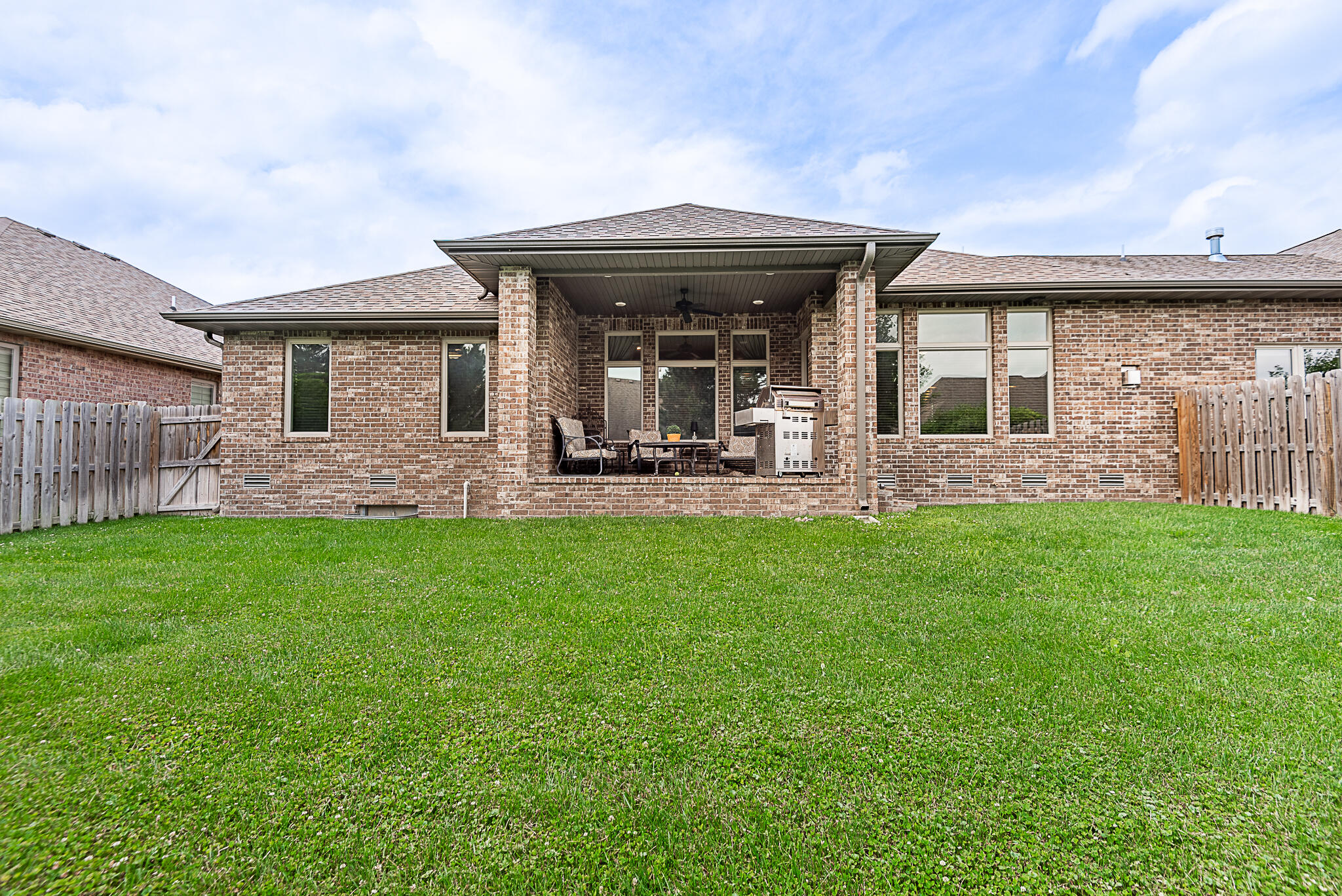 2370 East Cardinal Street Property Photo 43