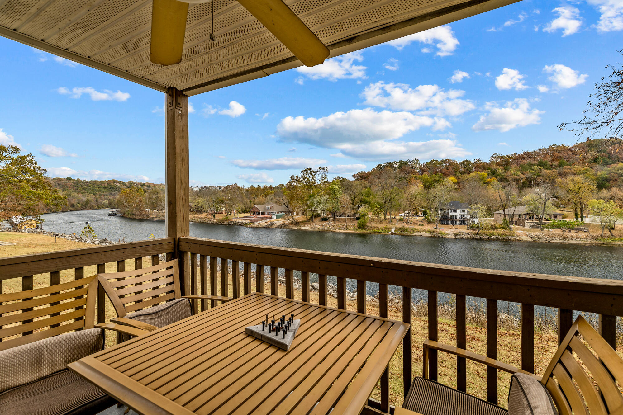 690 Fall Creek Drive Property Photo 17