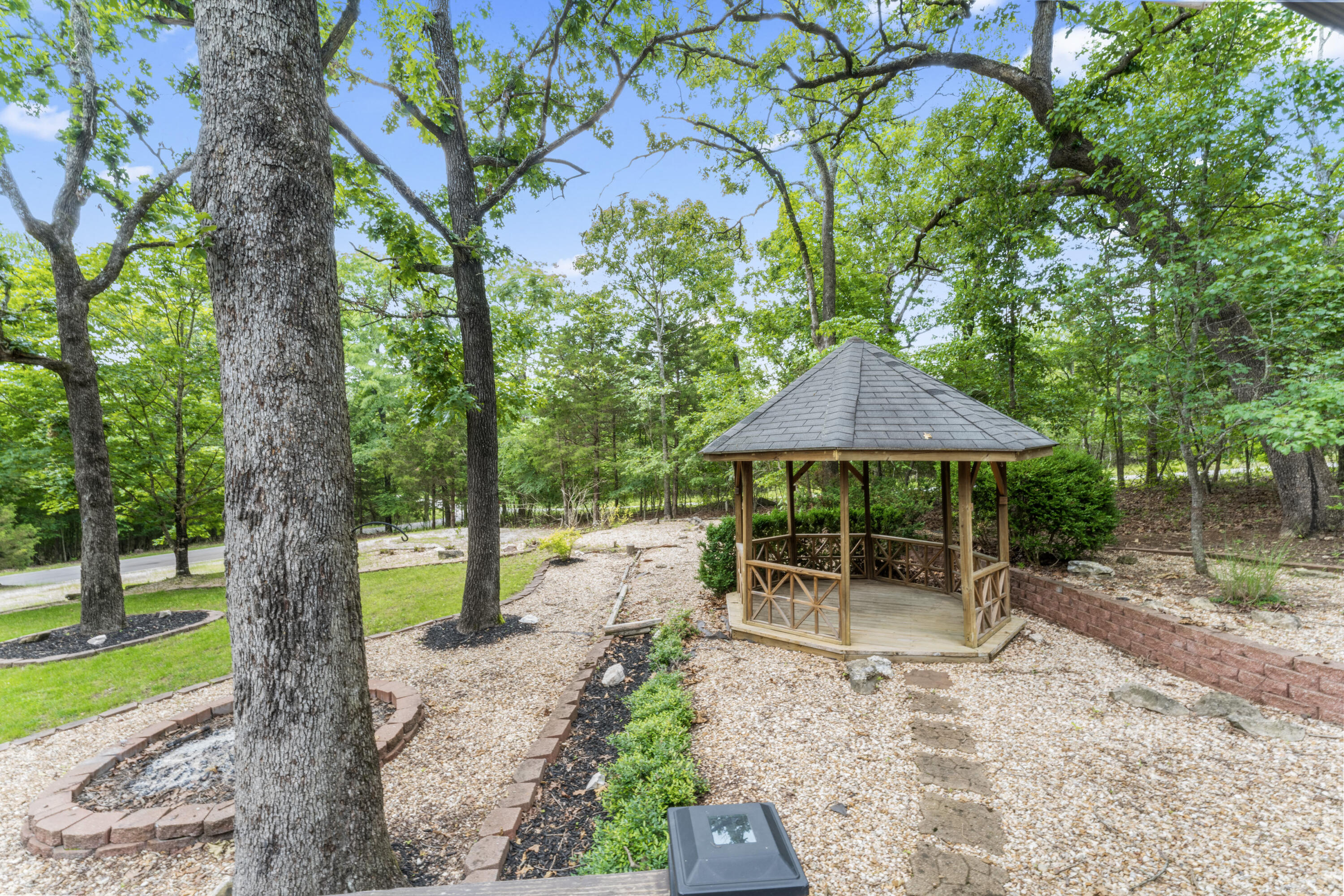44 Bittersweet Circle Property Photo 2