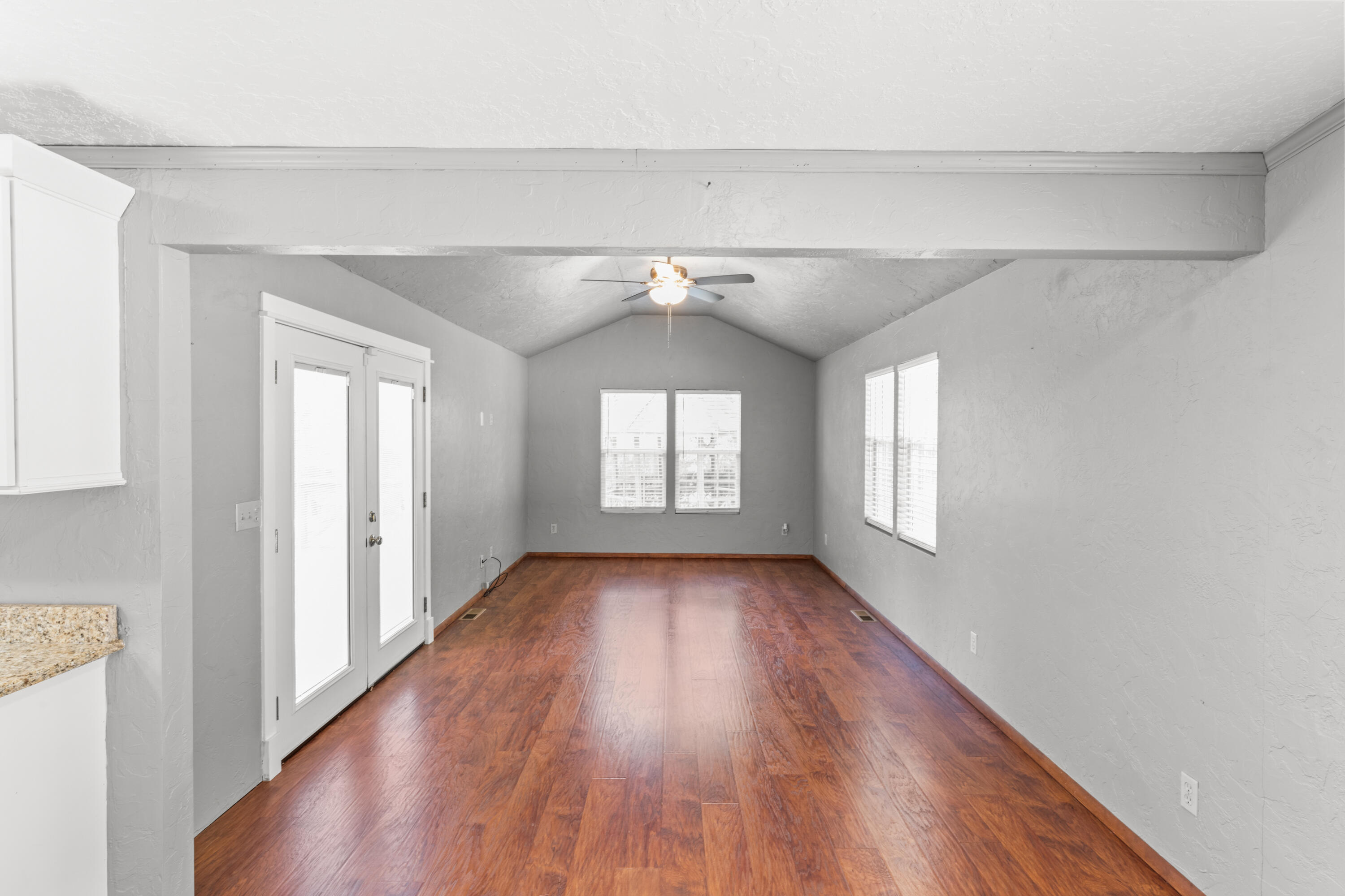 44 Bittersweet Circle Property Photo 7