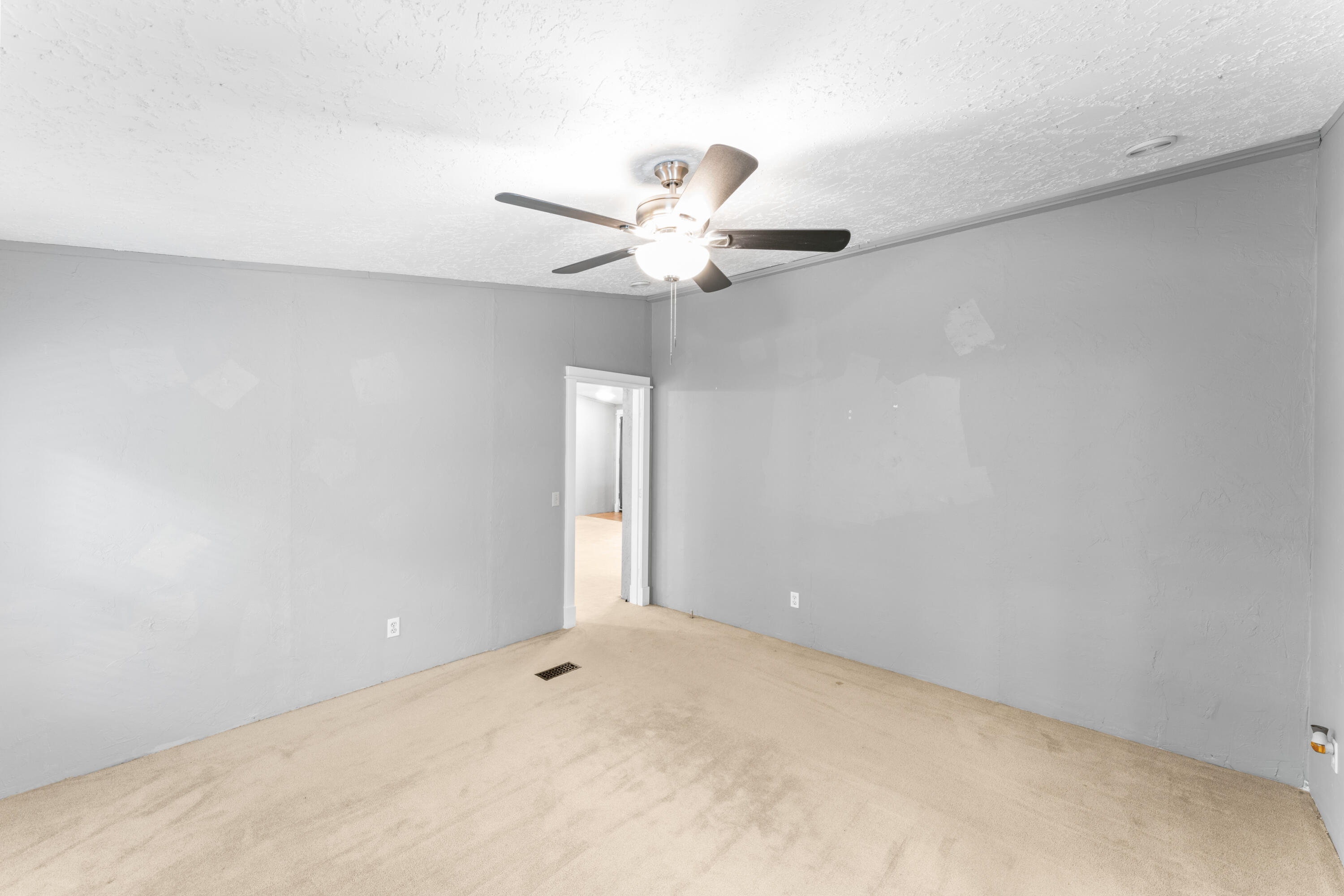 44 Bittersweet Circle Property Photo 15