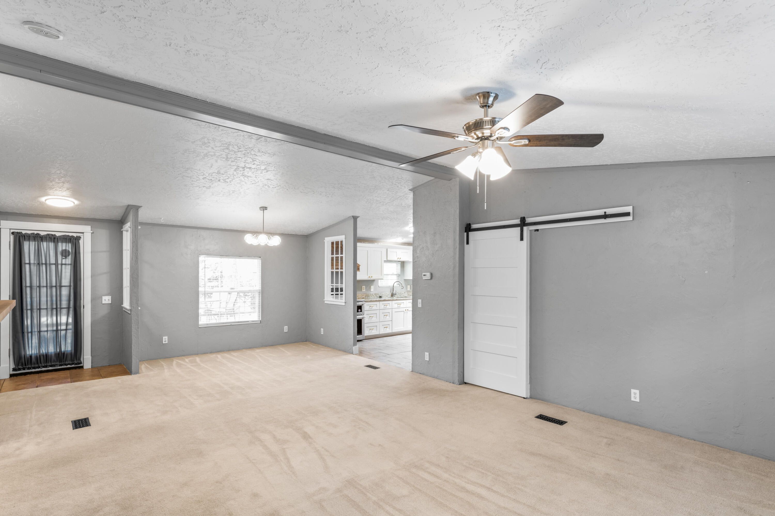 44 Bittersweet Circle Property Photo 16