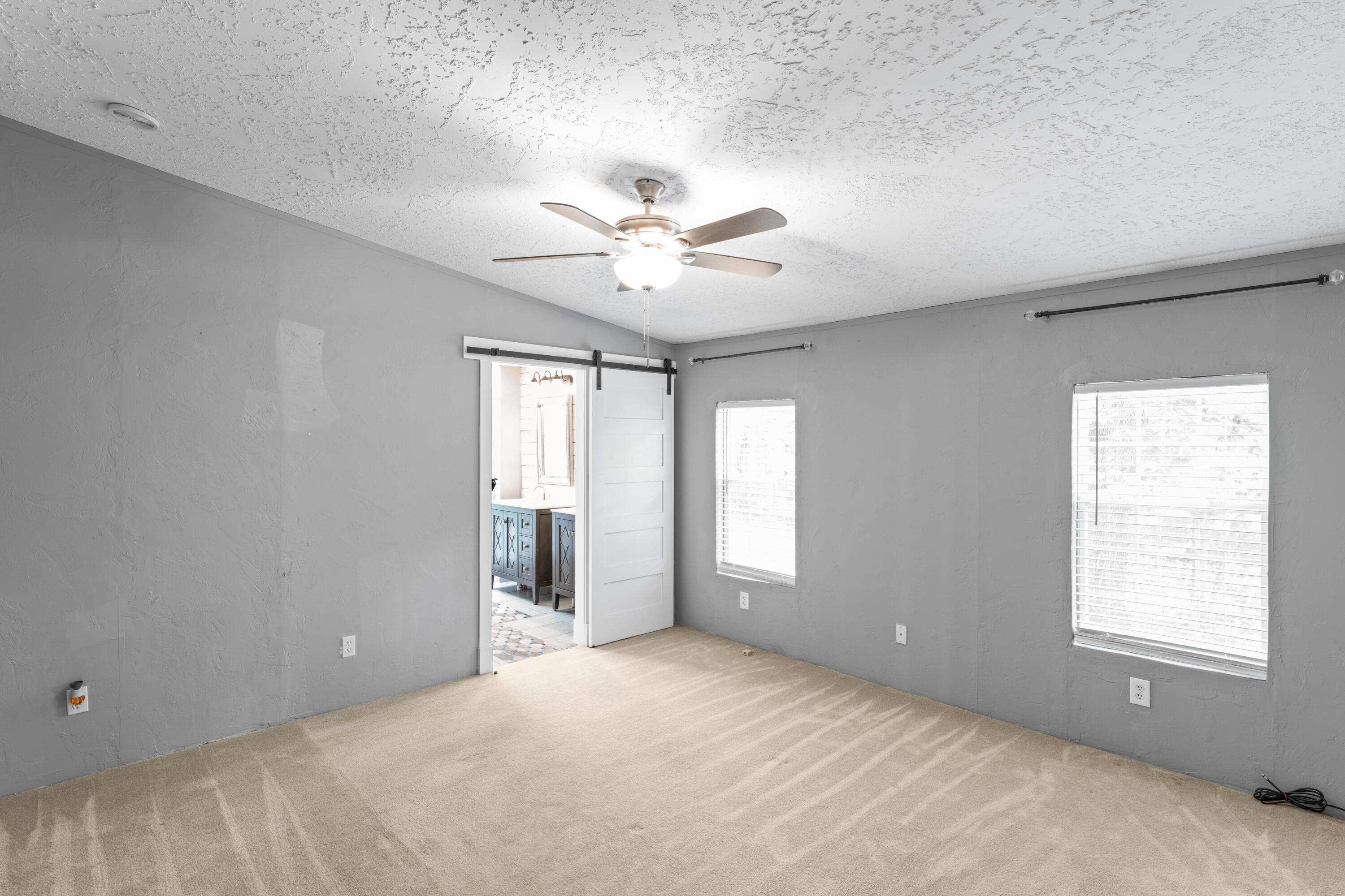 44 Bittersweet Circle Property Photo 18