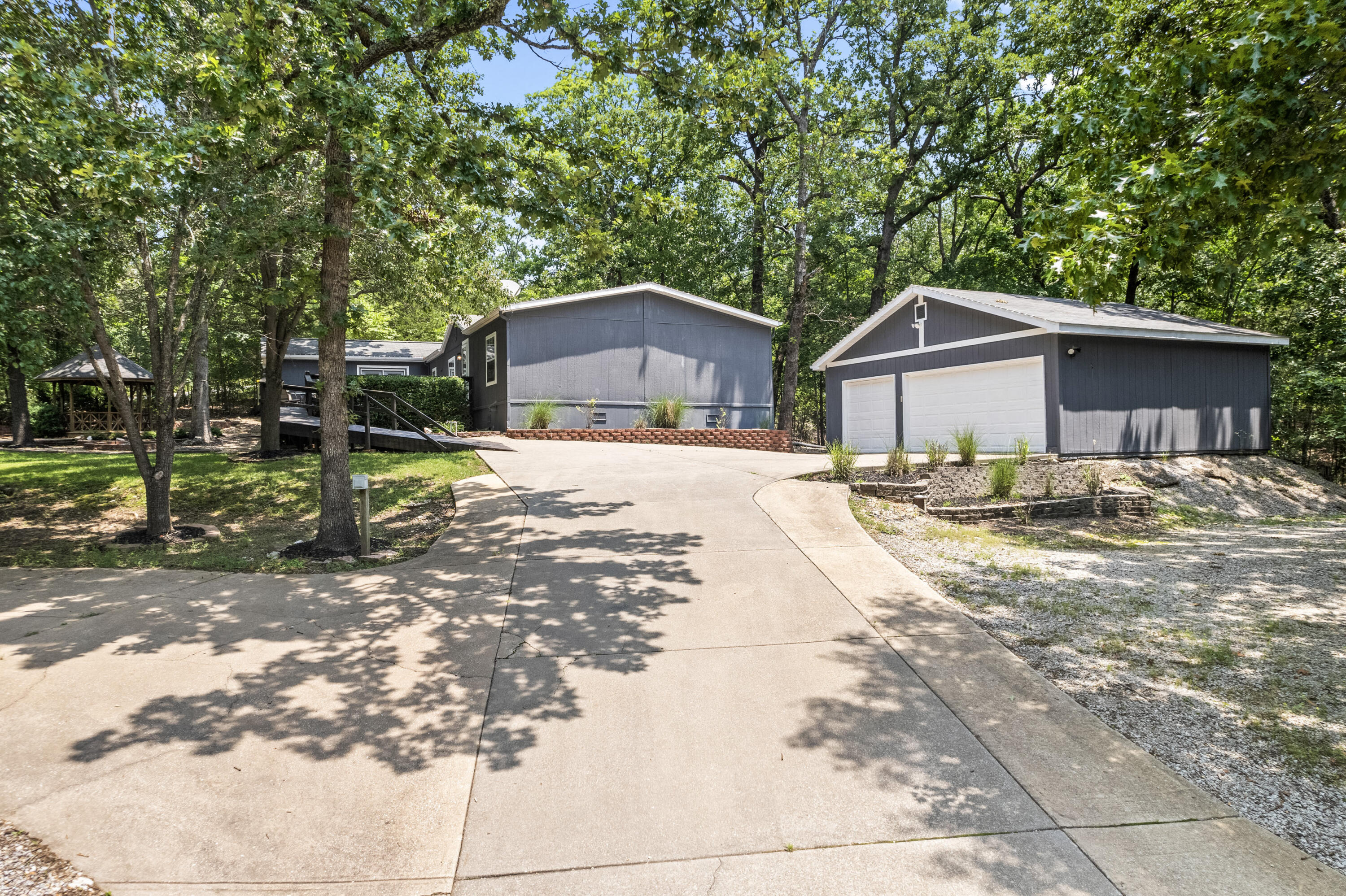44 Bittersweet Circle Property Photo 31