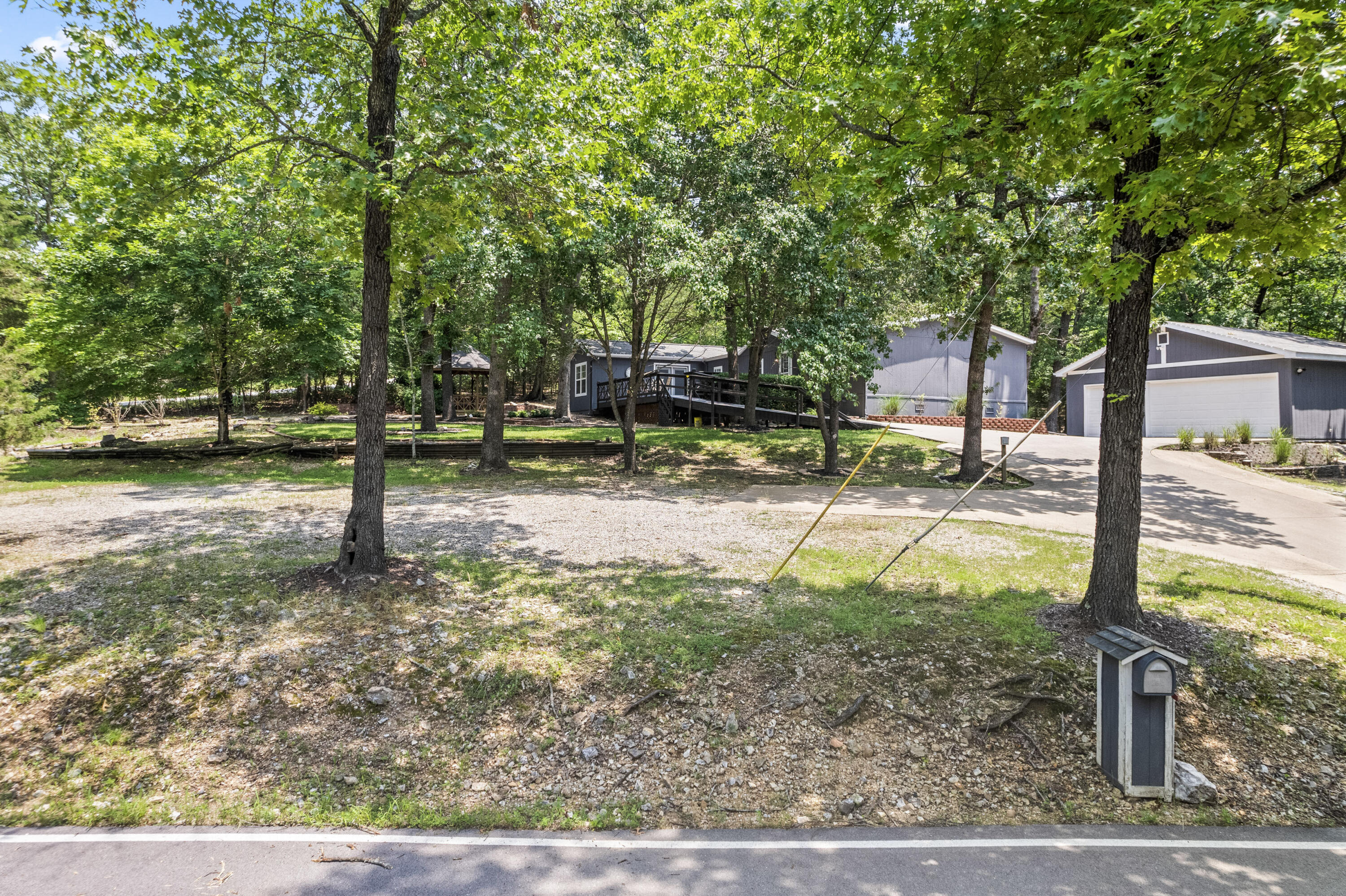 44 Bittersweet Circle Property Photo 33