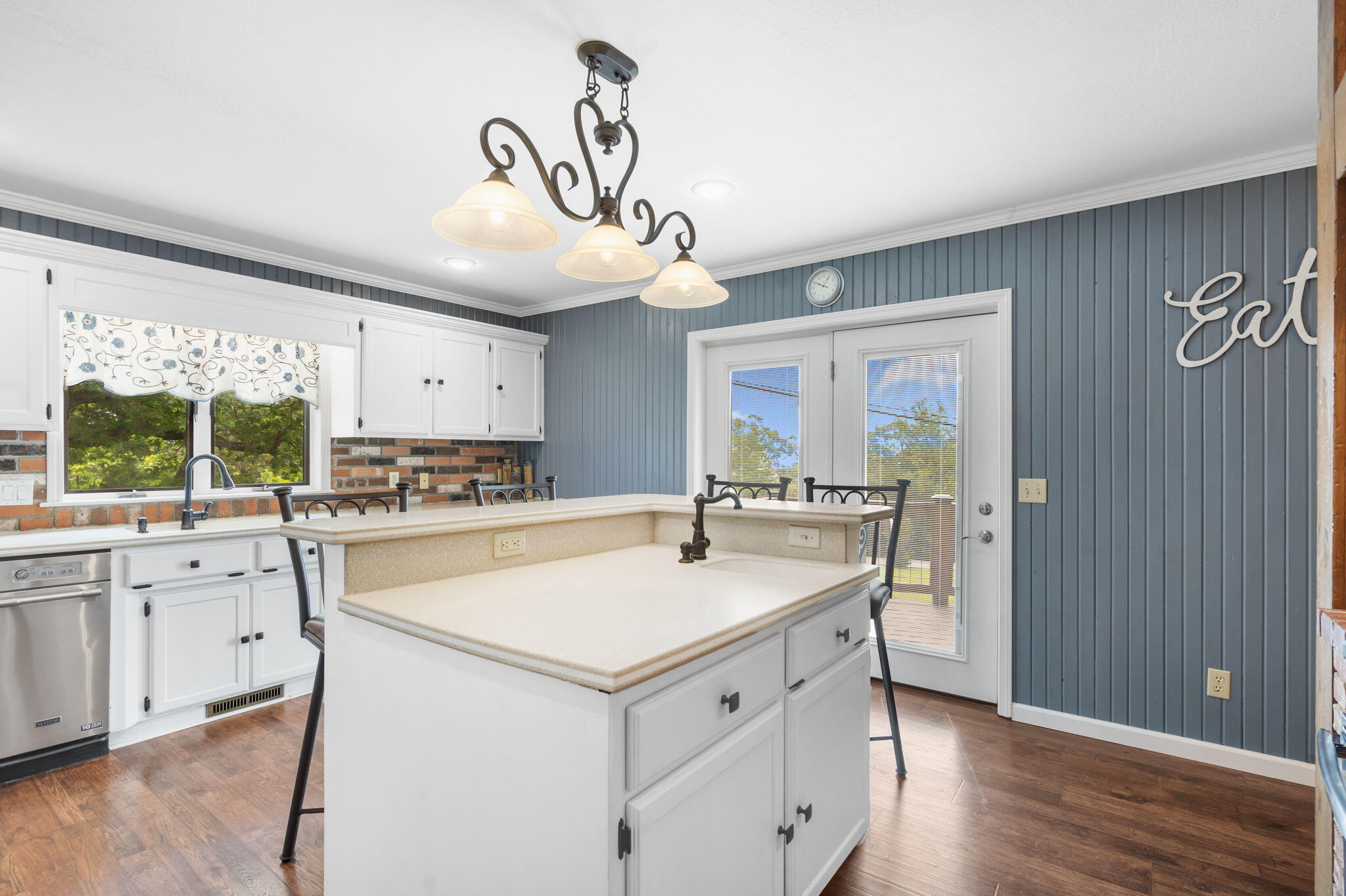 12 Woodland Court Property Photo 30