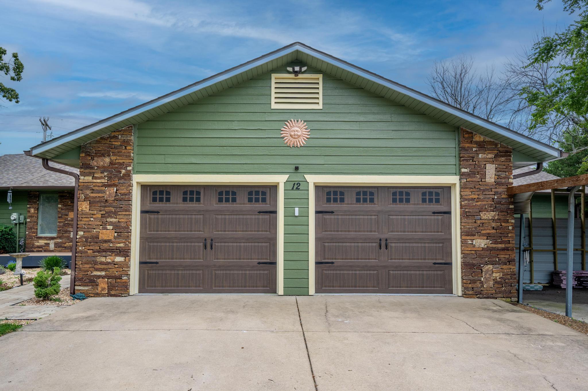 12 Woodland Court Property Photo 77