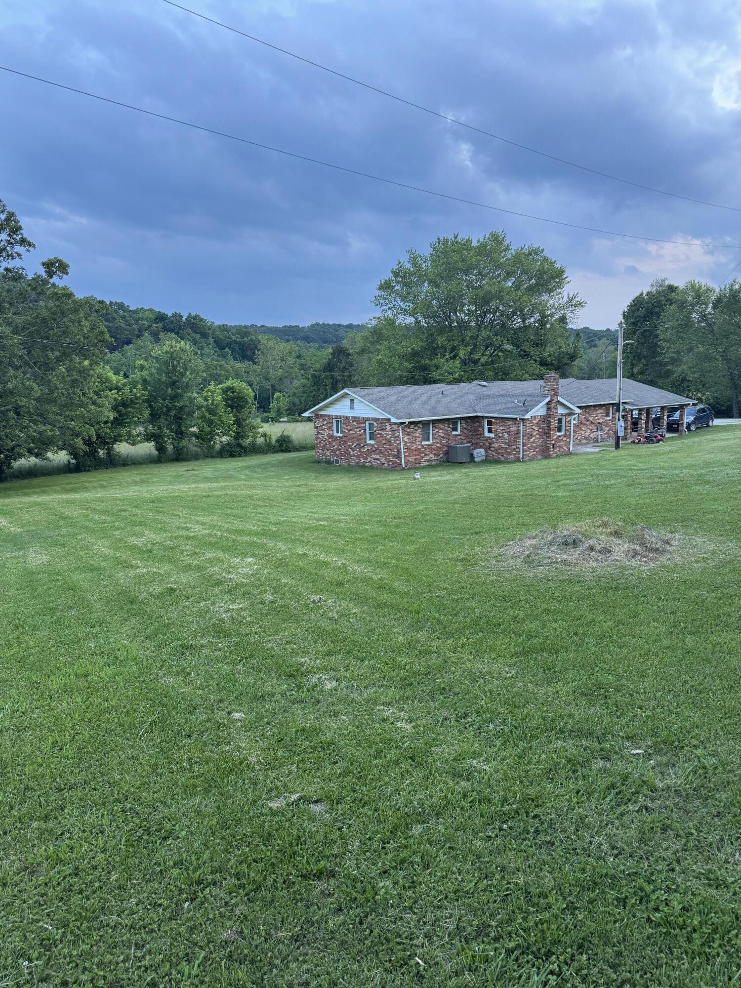 9153 N Highway Property Photo 2