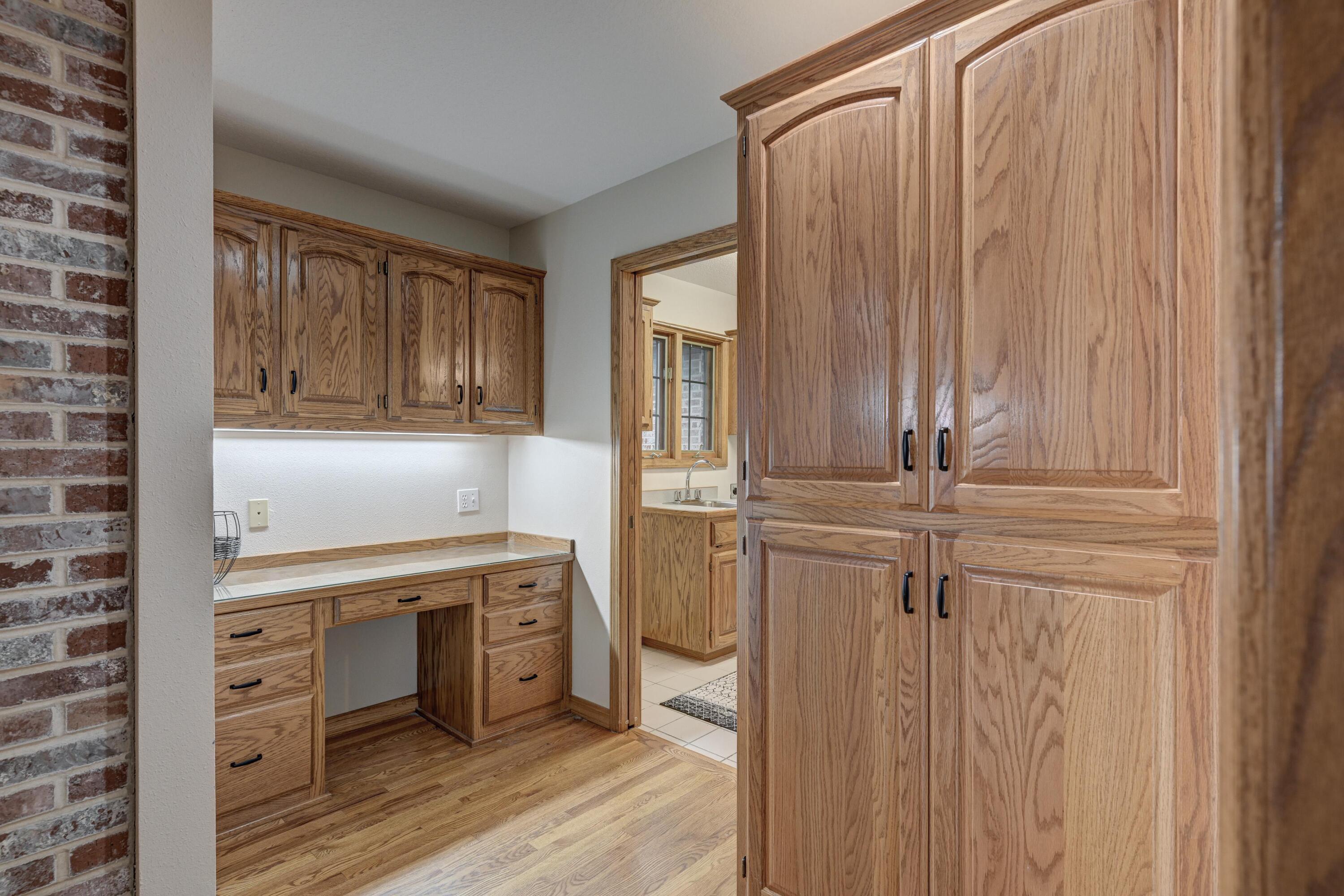 1330 Stoneledge Lane Property Photo 19