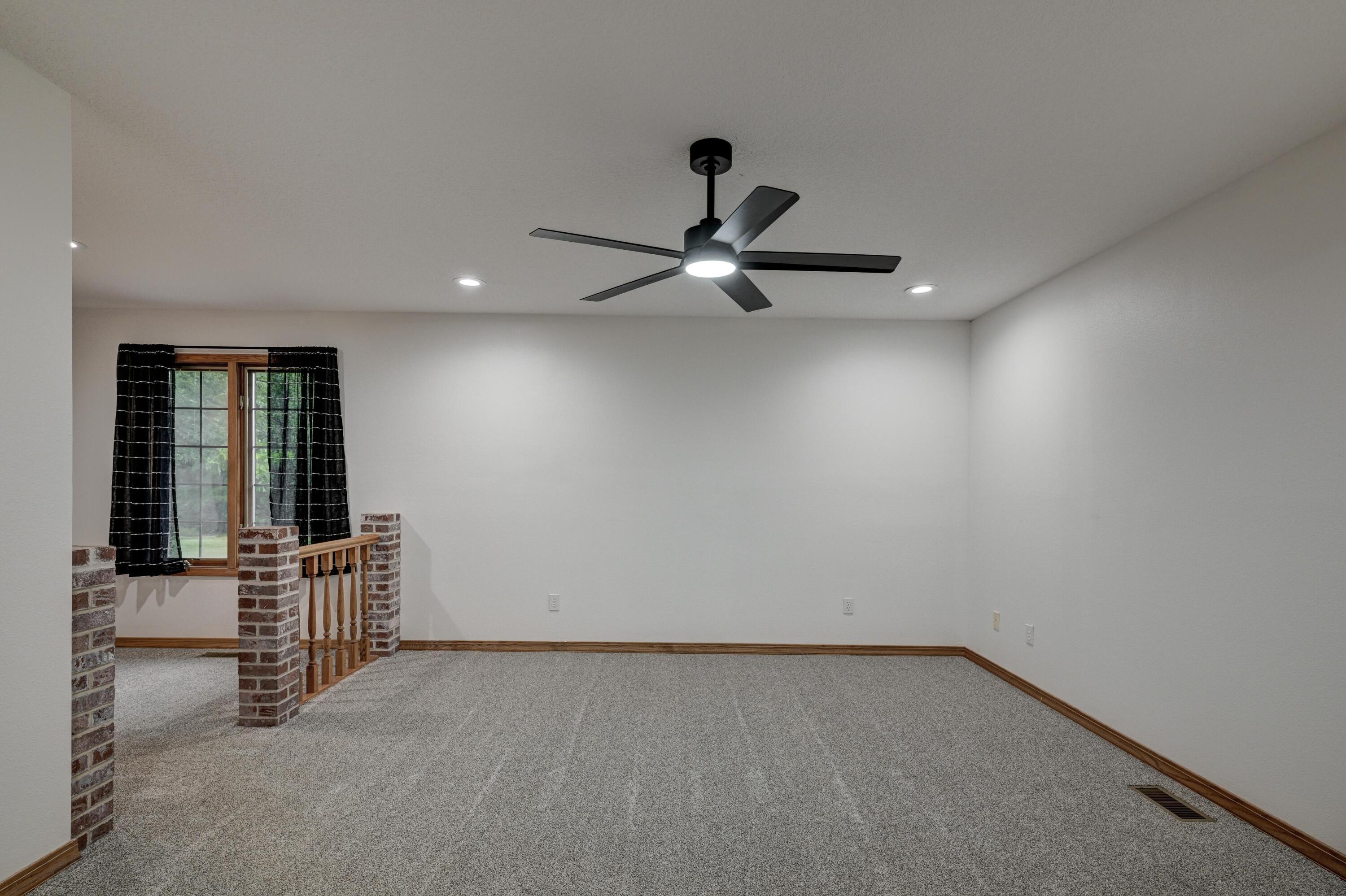 1330 Stoneledge Lane Property Photo 22