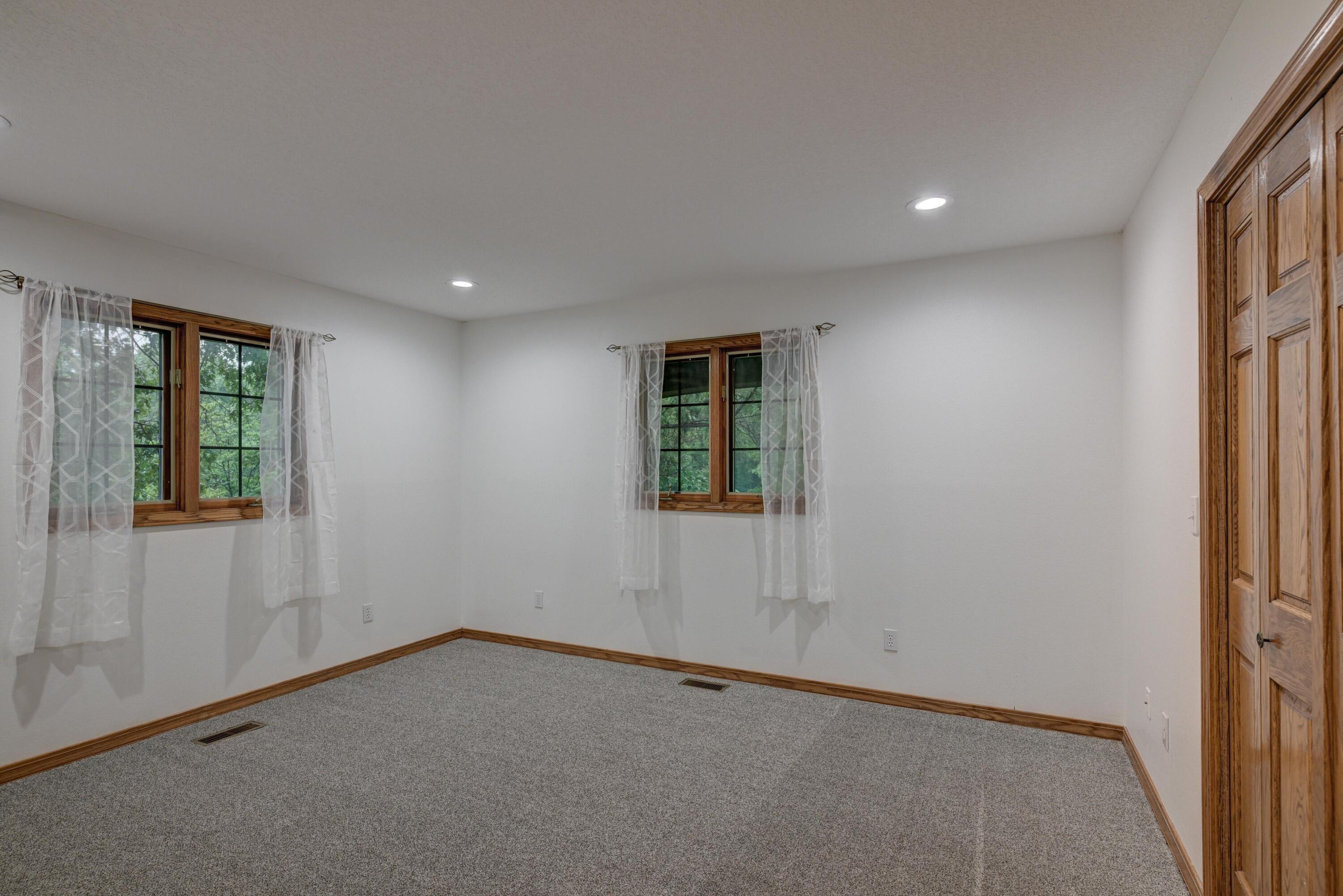 1330 Stoneledge Lane Property Photo 32