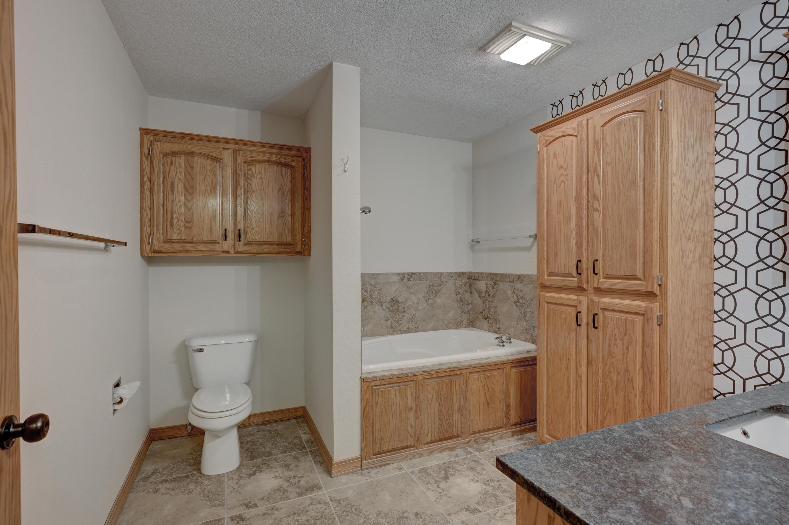 1330 Stoneledge Lane Property Photo 47