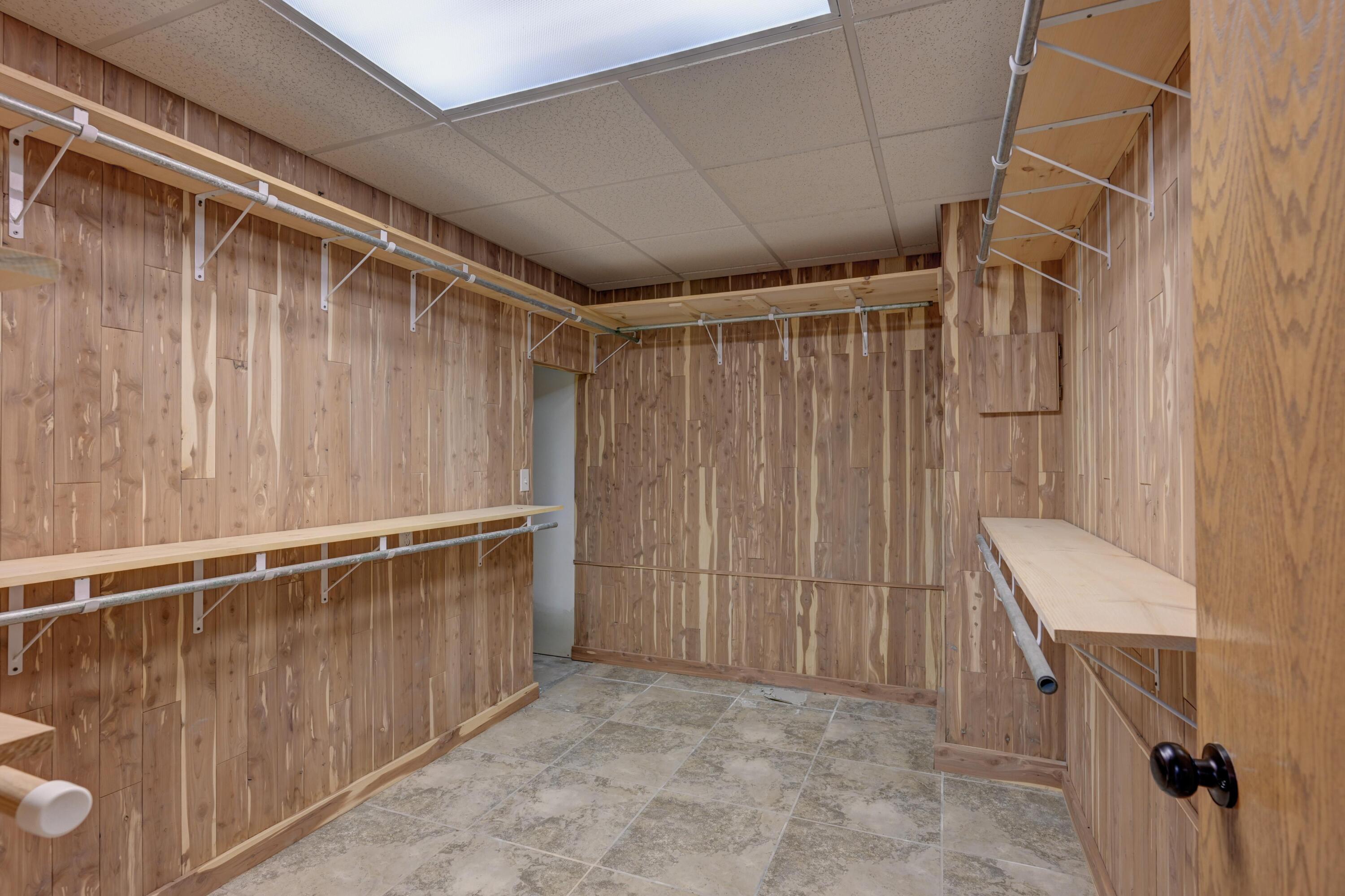 1330 Stoneledge Lane Property Photo 51