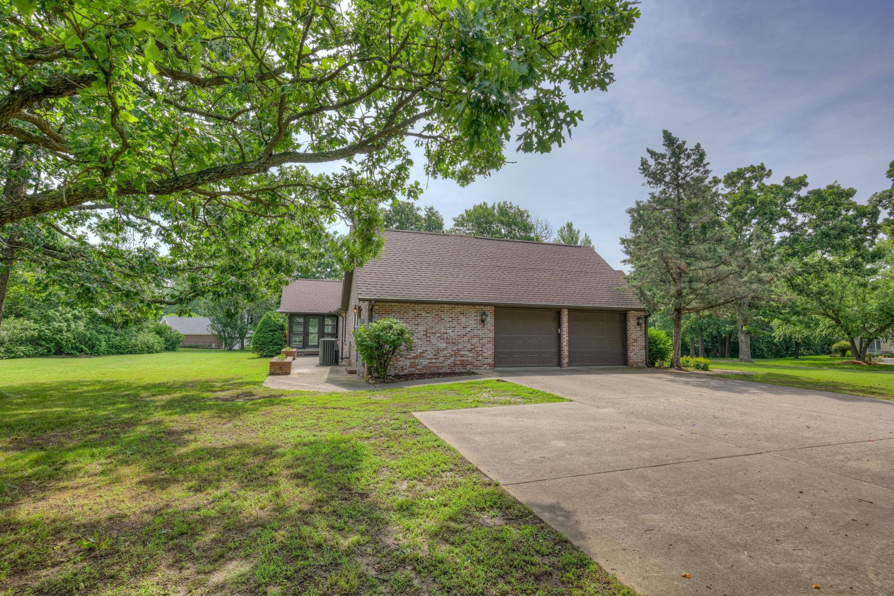 1330 Stoneledge Lane Property Photo 55