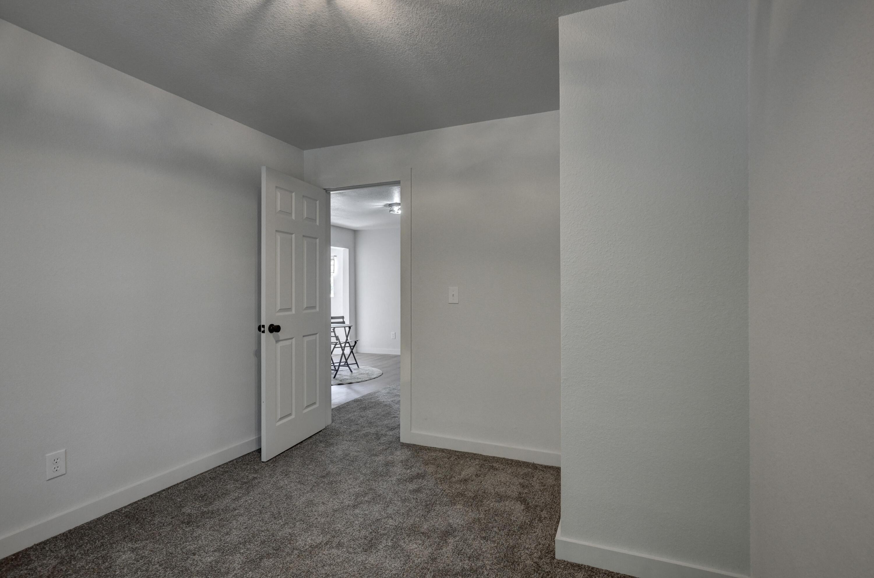333 West Hill Street Property Photo 22