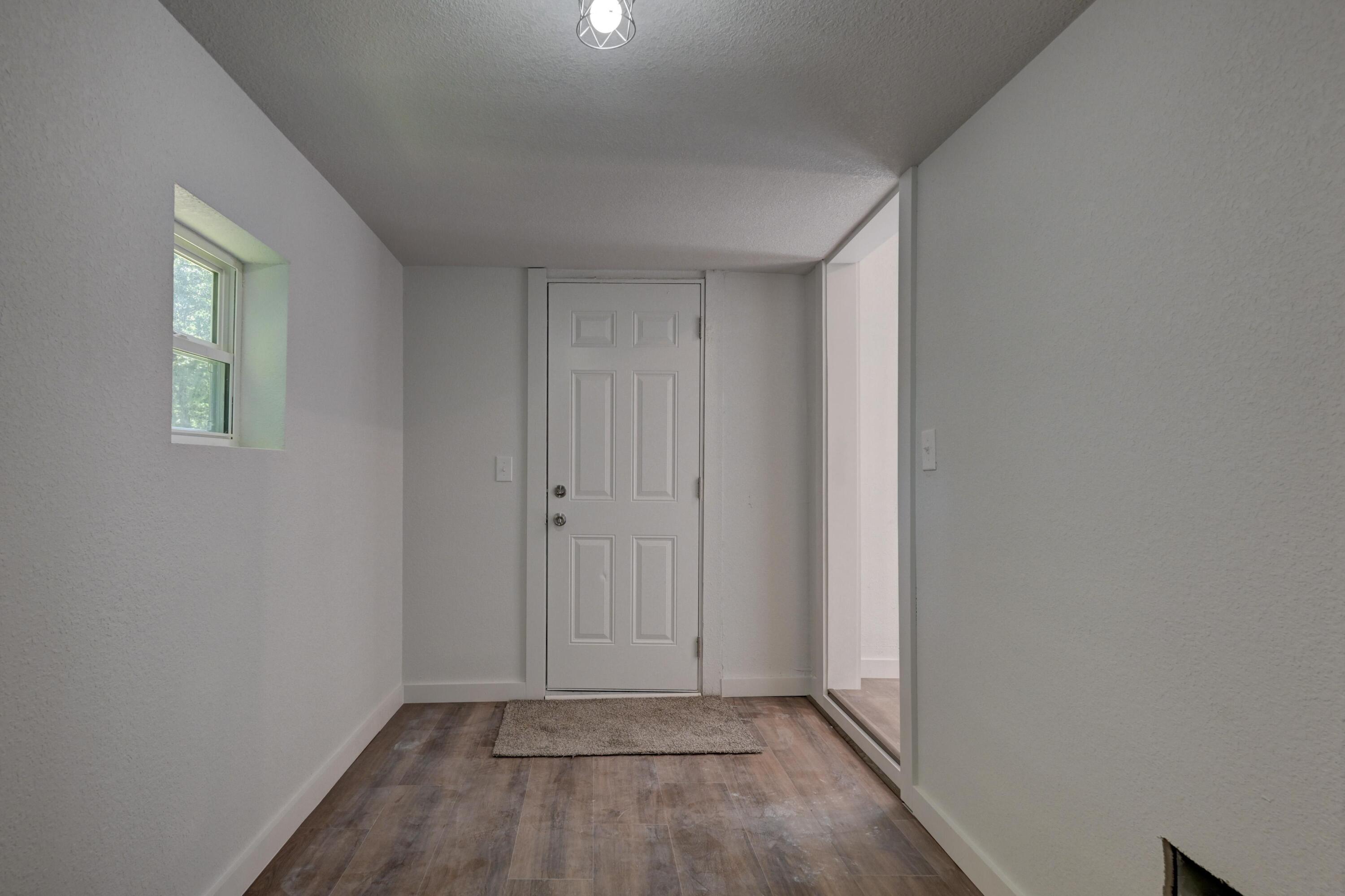 333 West Hill Street Property Photo 26