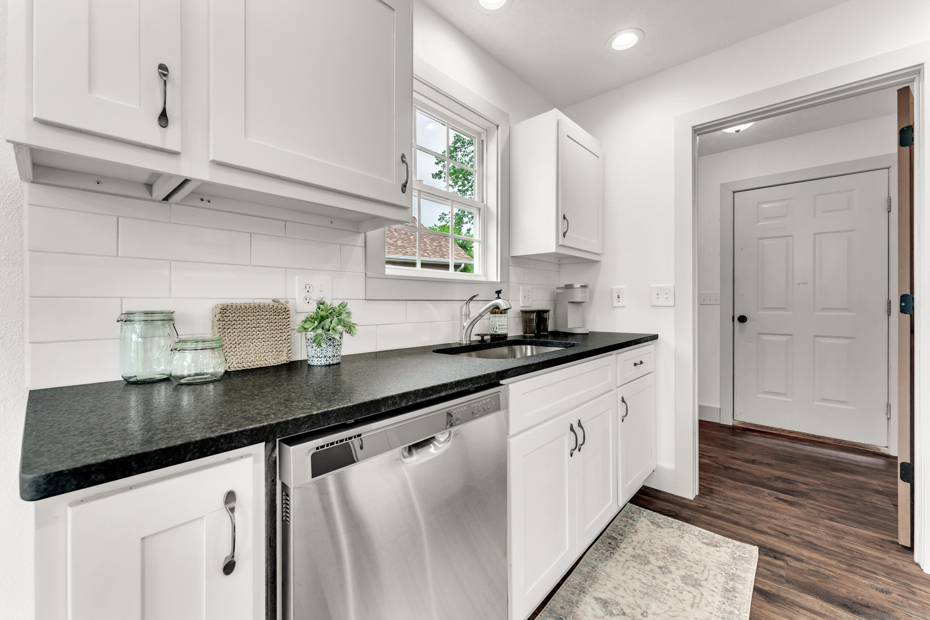 524 West Woodbine Road Property Photo 8