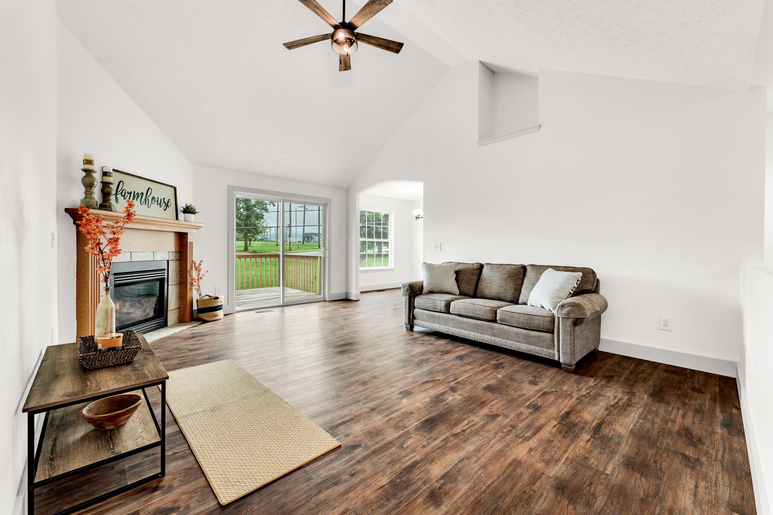 524 West Woodbine Road Property Photo 10