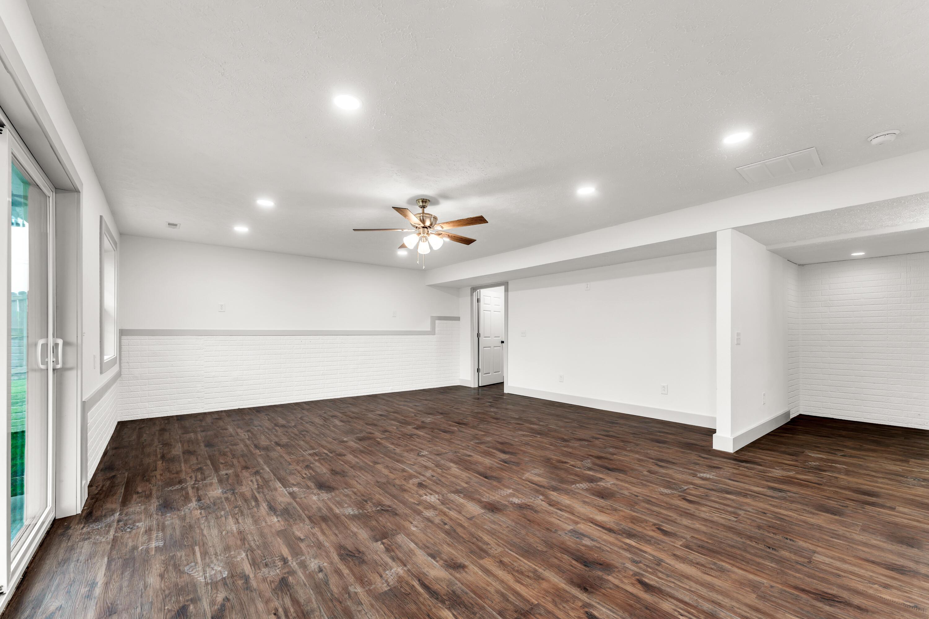 524 West Woodbine Road Property Photo 24