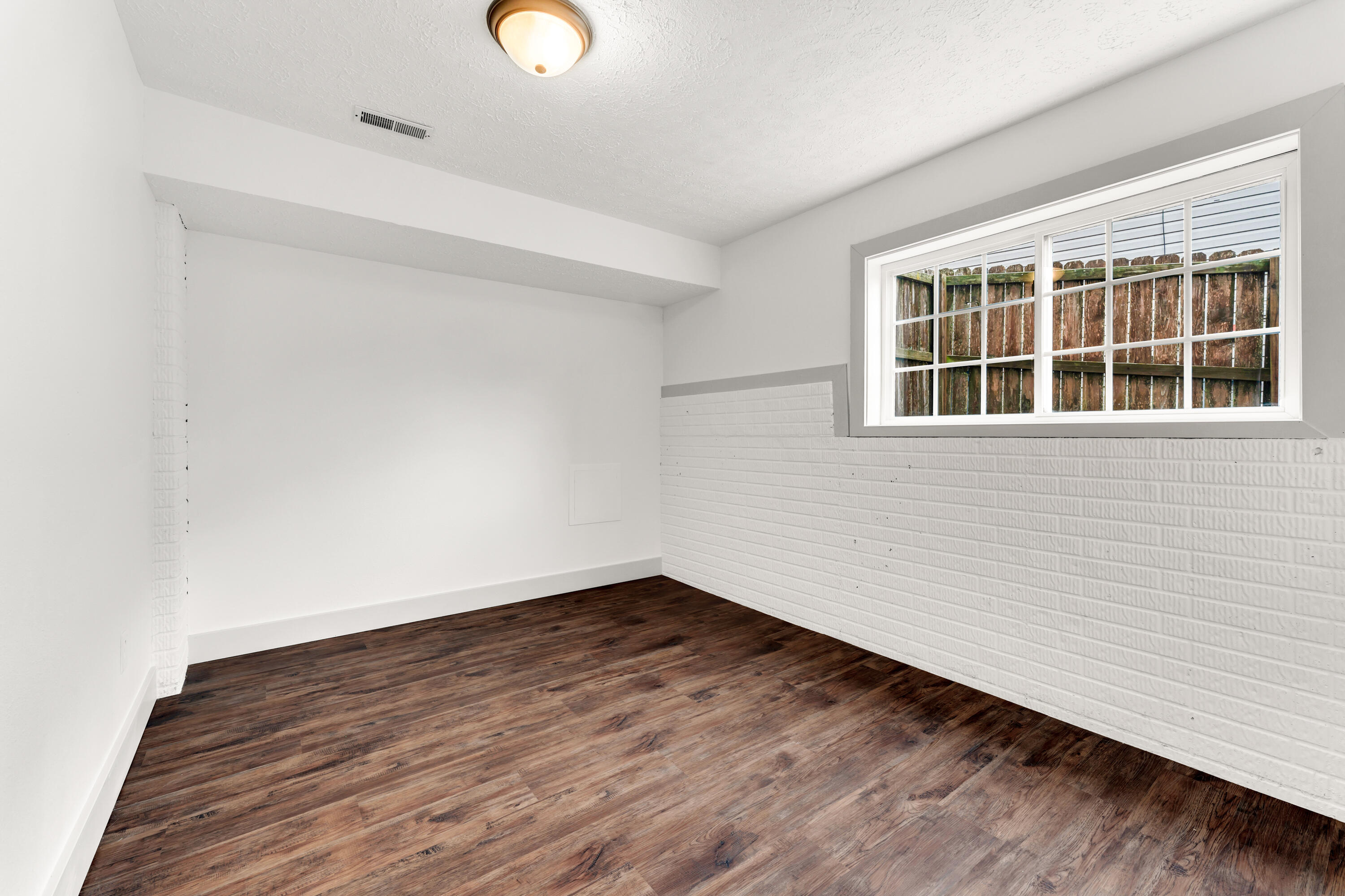 524 West Woodbine Road Property Photo 30