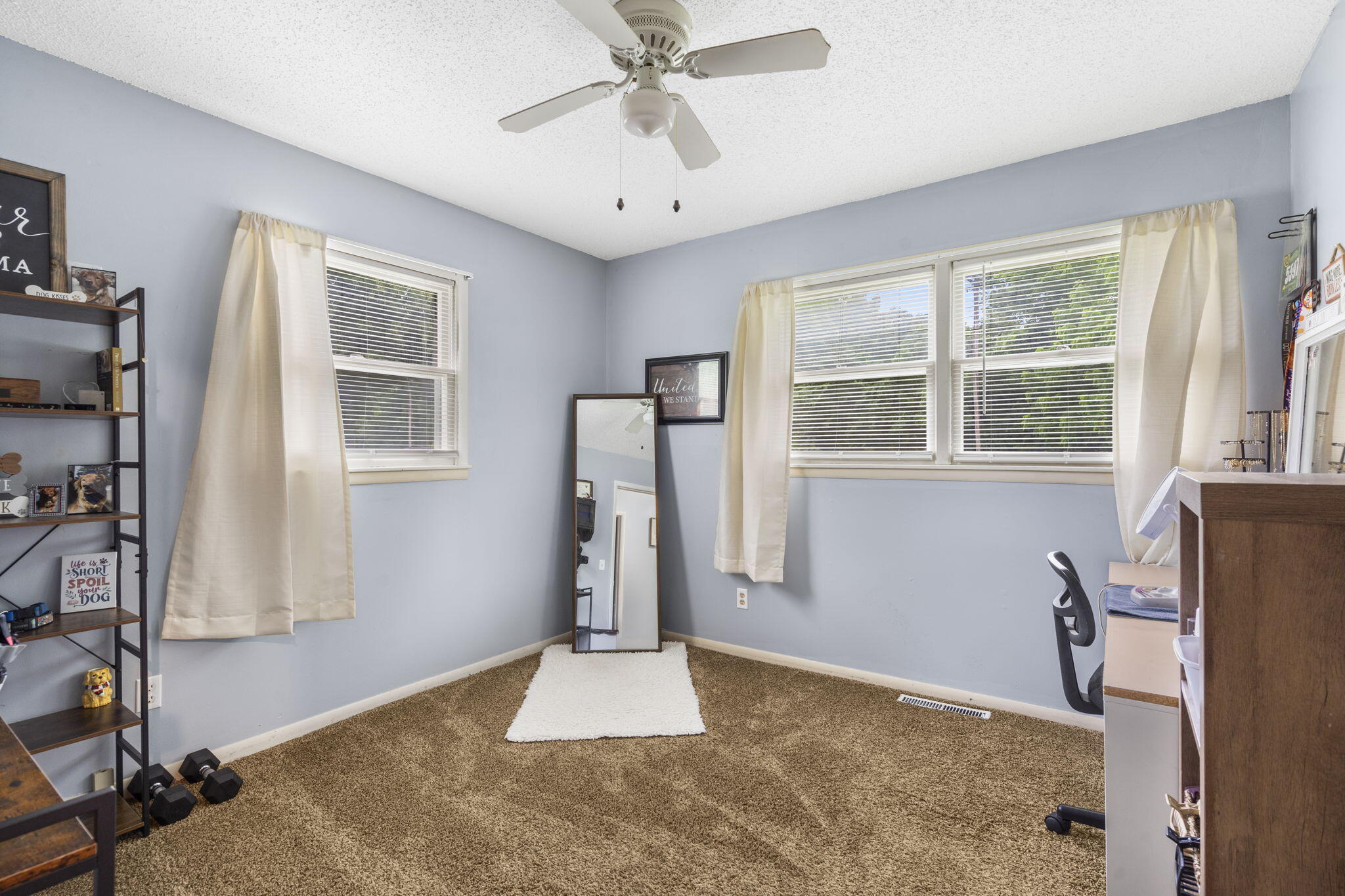 668 West Springfield Street Property Photo 17