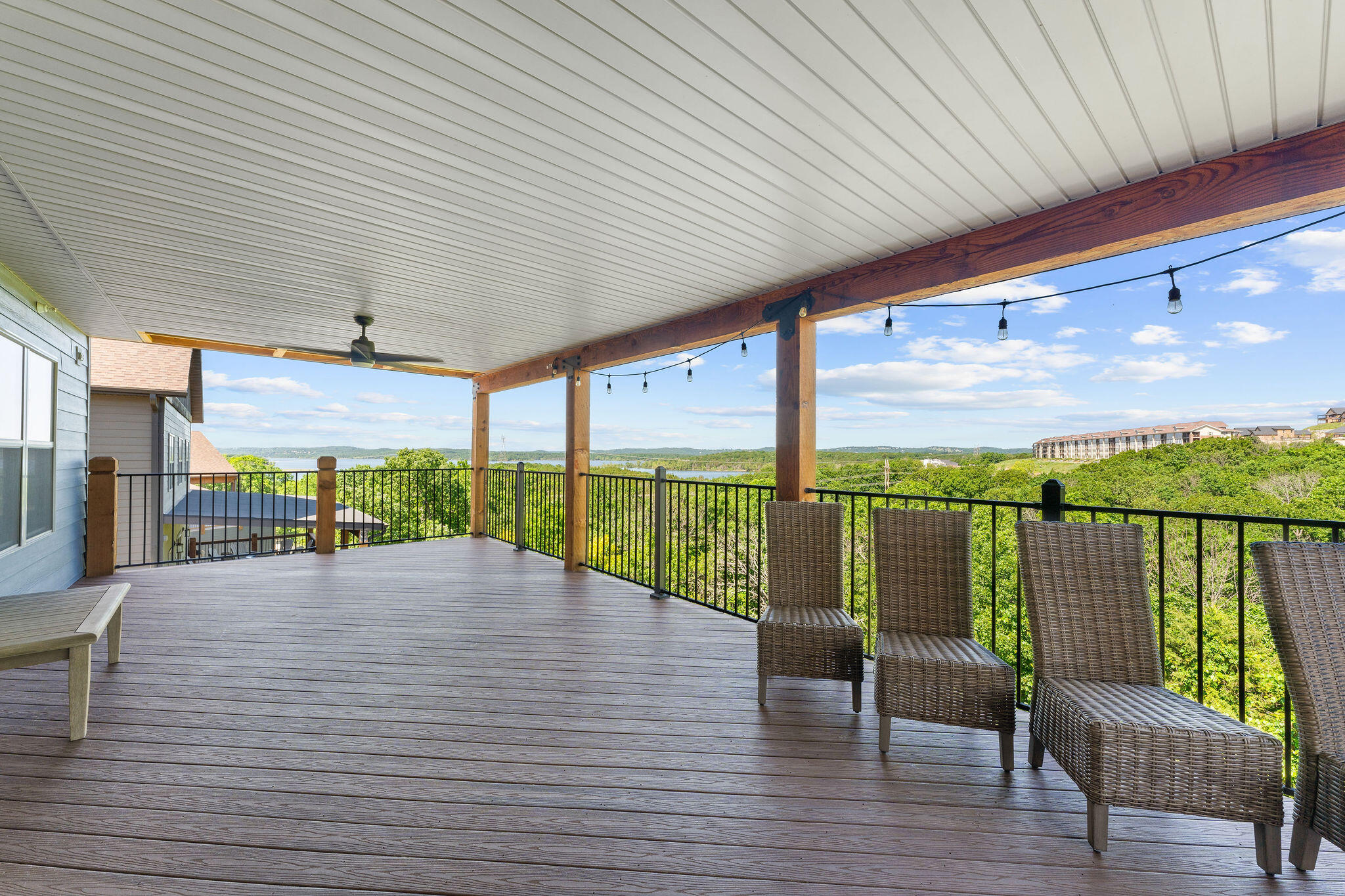 440 Lake Front Drive Property Photo 77