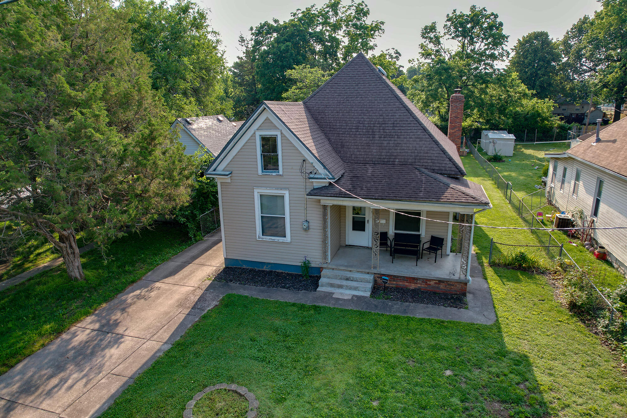 2052 North Grant Avenue Property Photo 35
