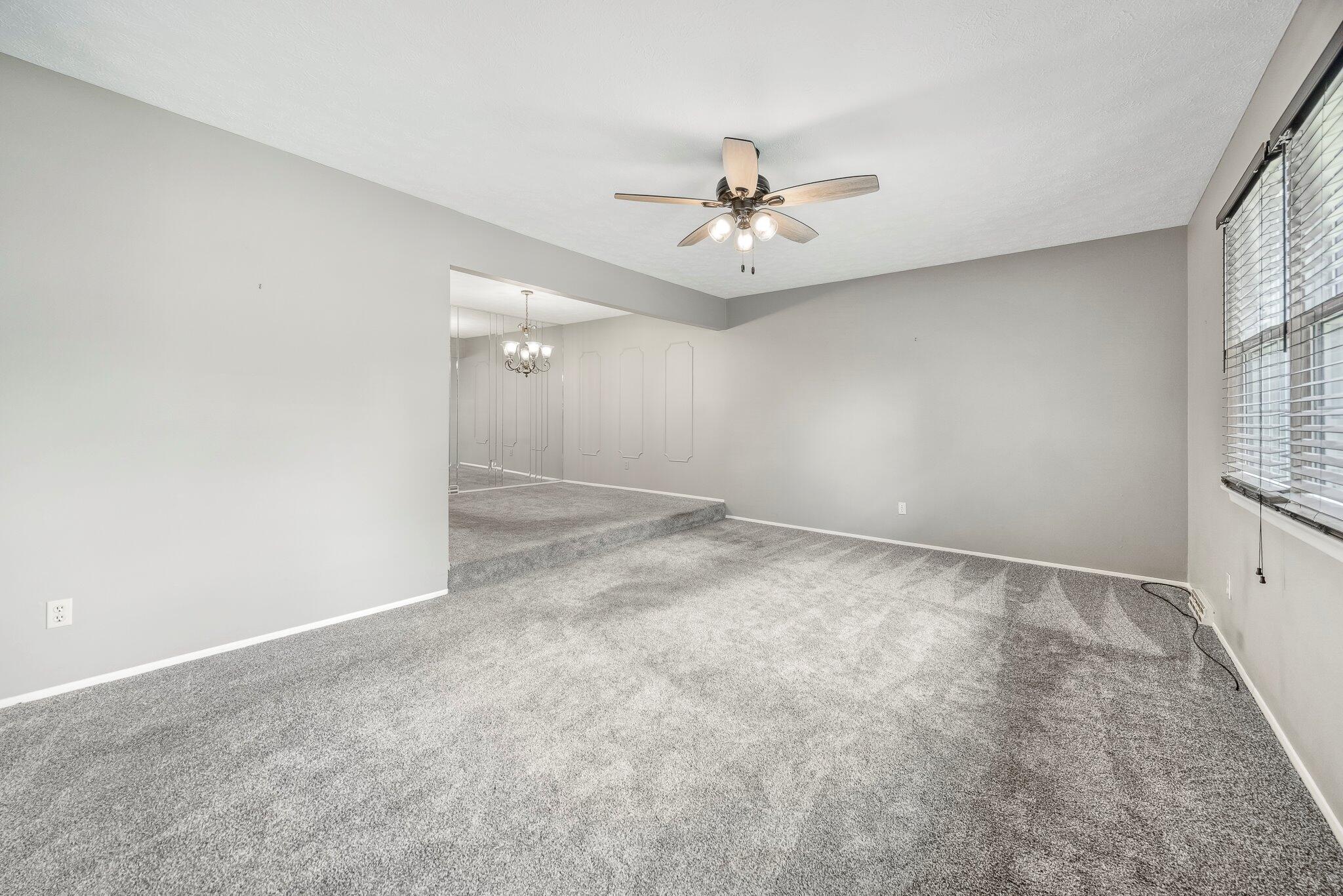 3145 South Glenhaven Avenue Property Photo 7
