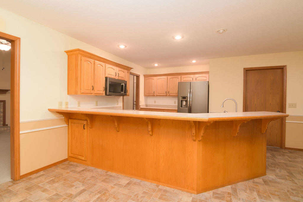 1614 East Cardinal Street Property Photo 8