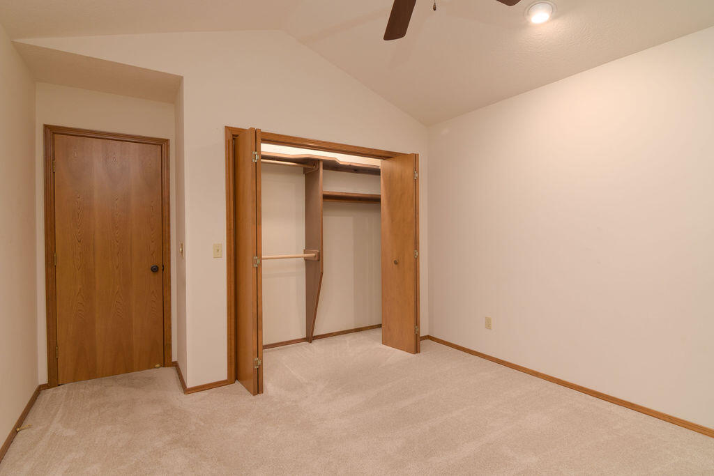 1614 East Cardinal Street Property Photo 17
