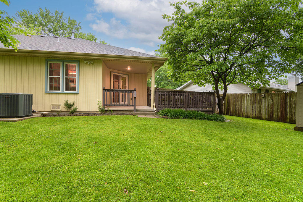 1614 East Cardinal Street Property Photo 25