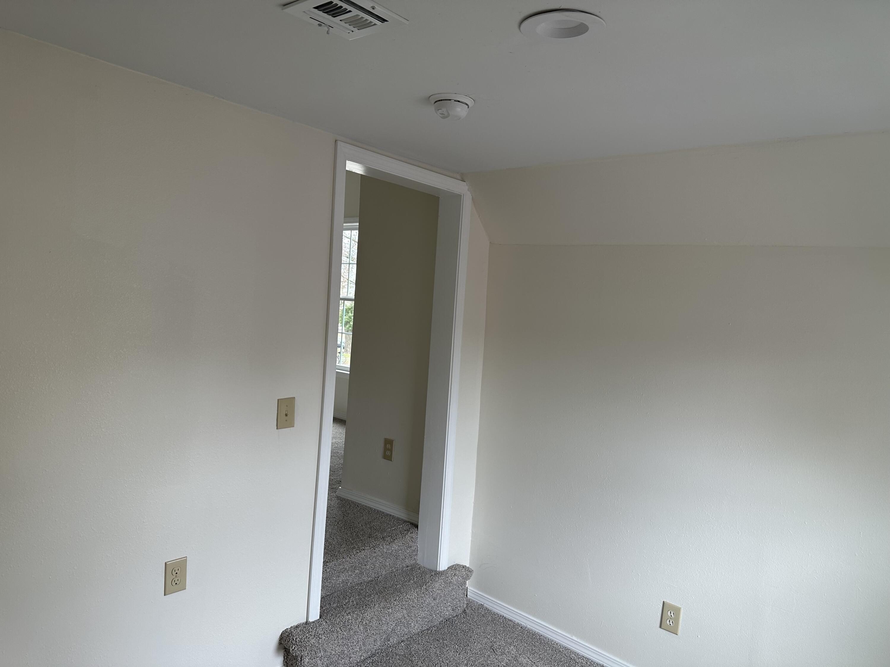 512 West Daugherty Street Property Photo 10
