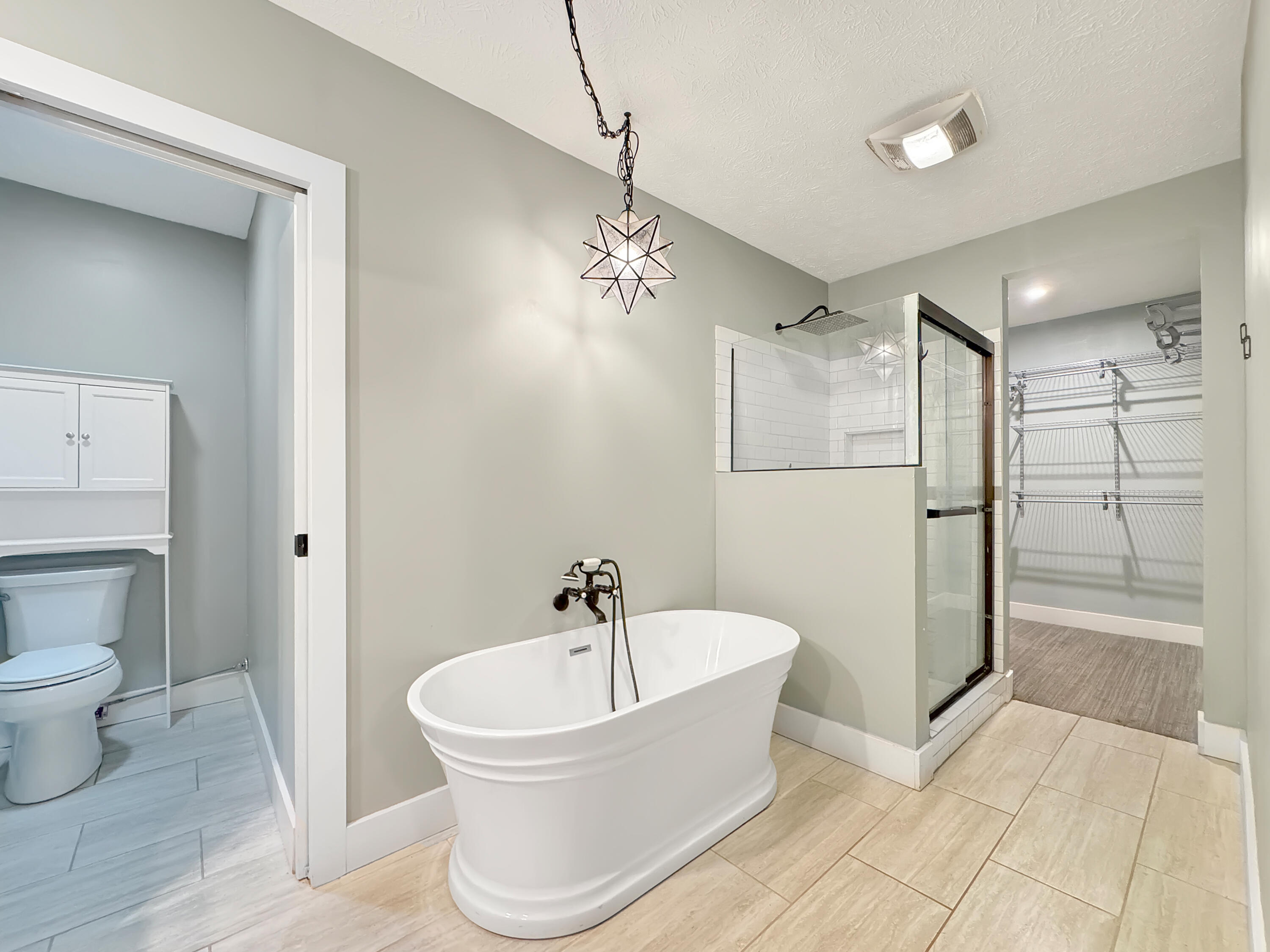 2635 East Lombard Street Property Photo 8