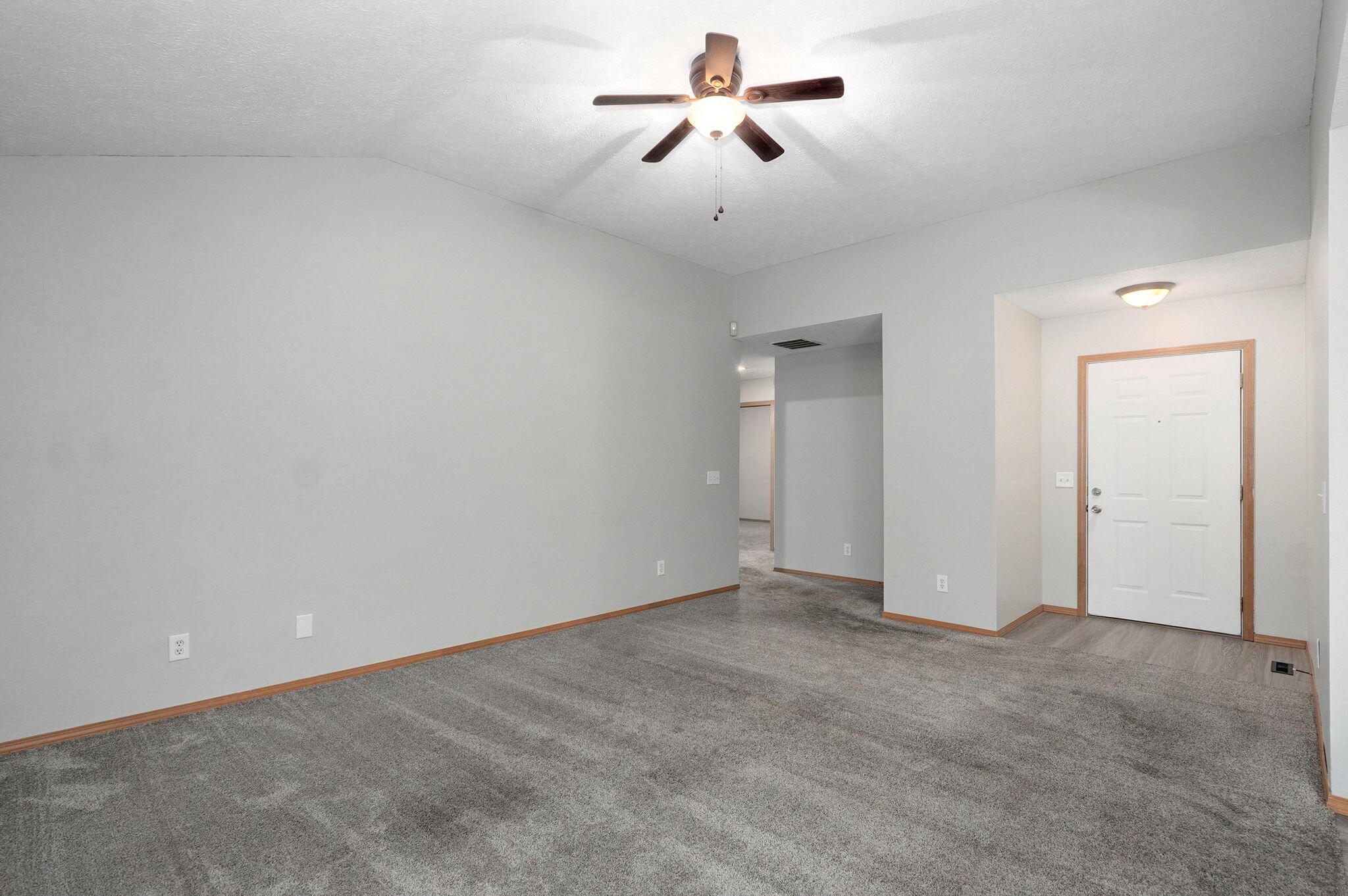 1106 North Hutchinson Avenue Property Photo 5