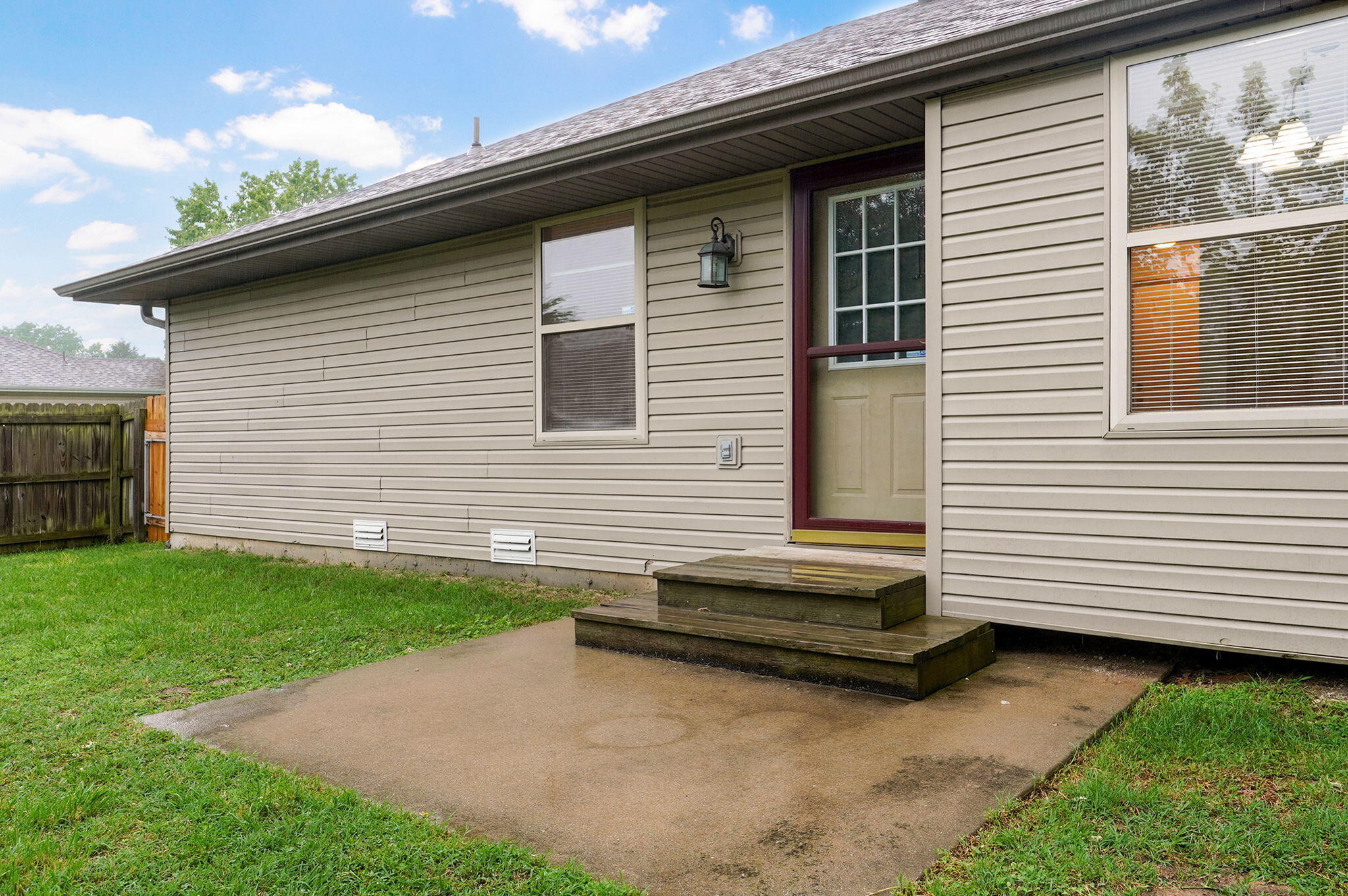 1106 North Hutchinson Avenue Property Photo 19