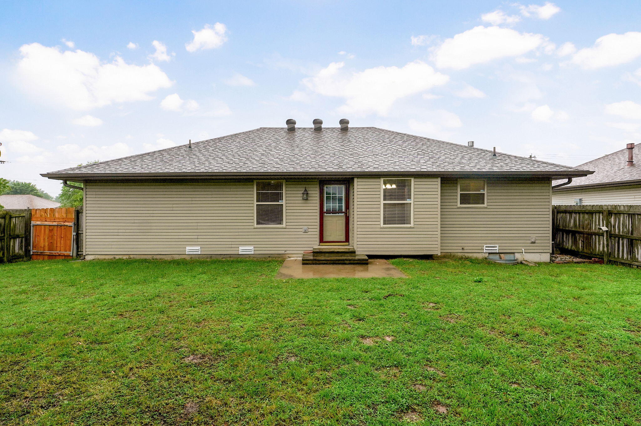 1106 North Hutchinson Avenue Property Photo 22
