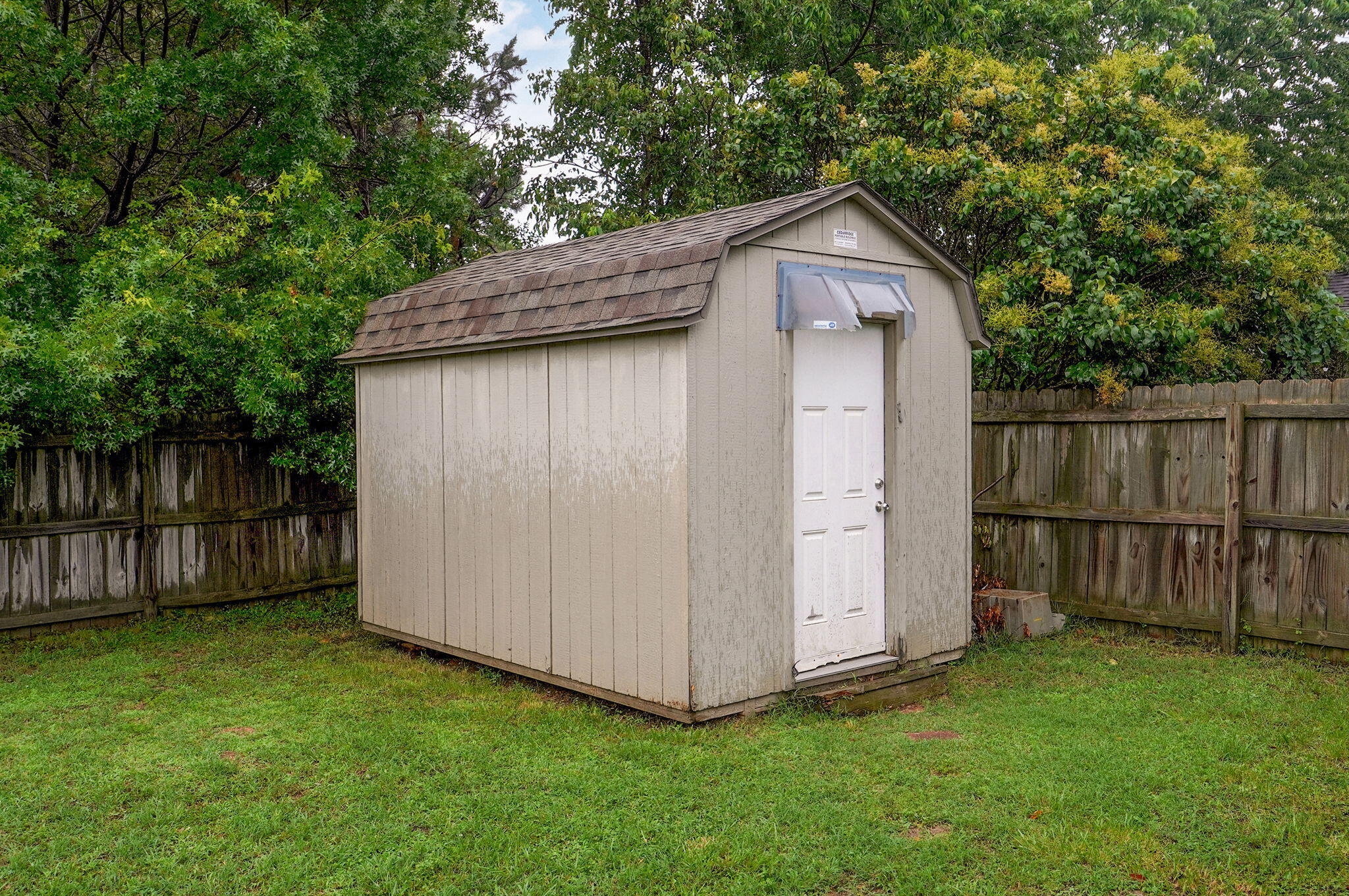 1106 North Hutchinson Avenue Property Photo 25