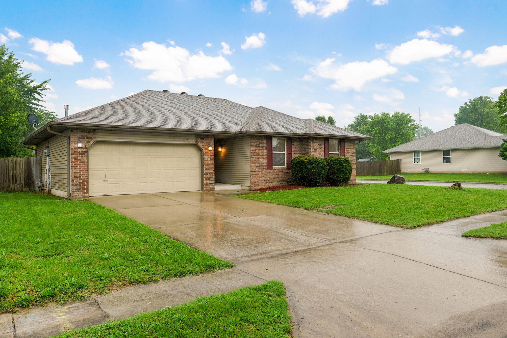 1106 North Hutchinson Avenue Property Photo 29