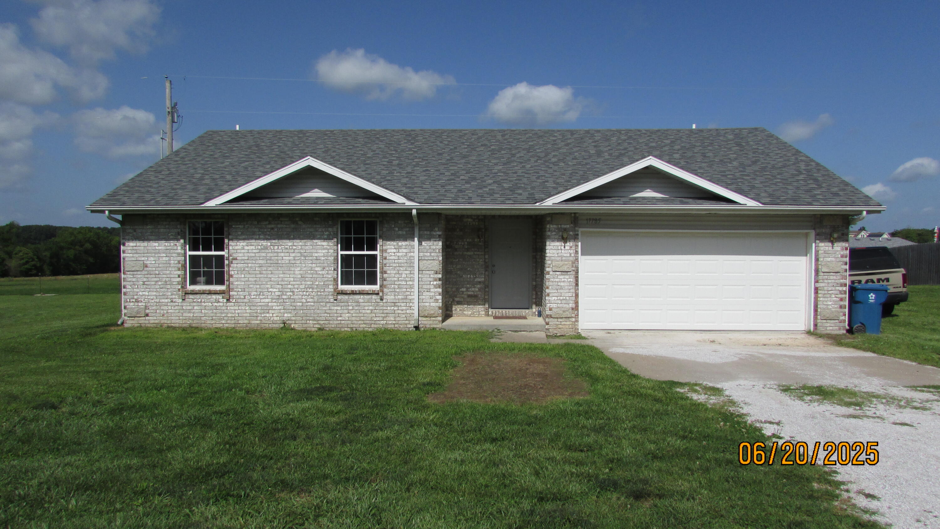 17785 Lawrence 1232 Property Photo 1