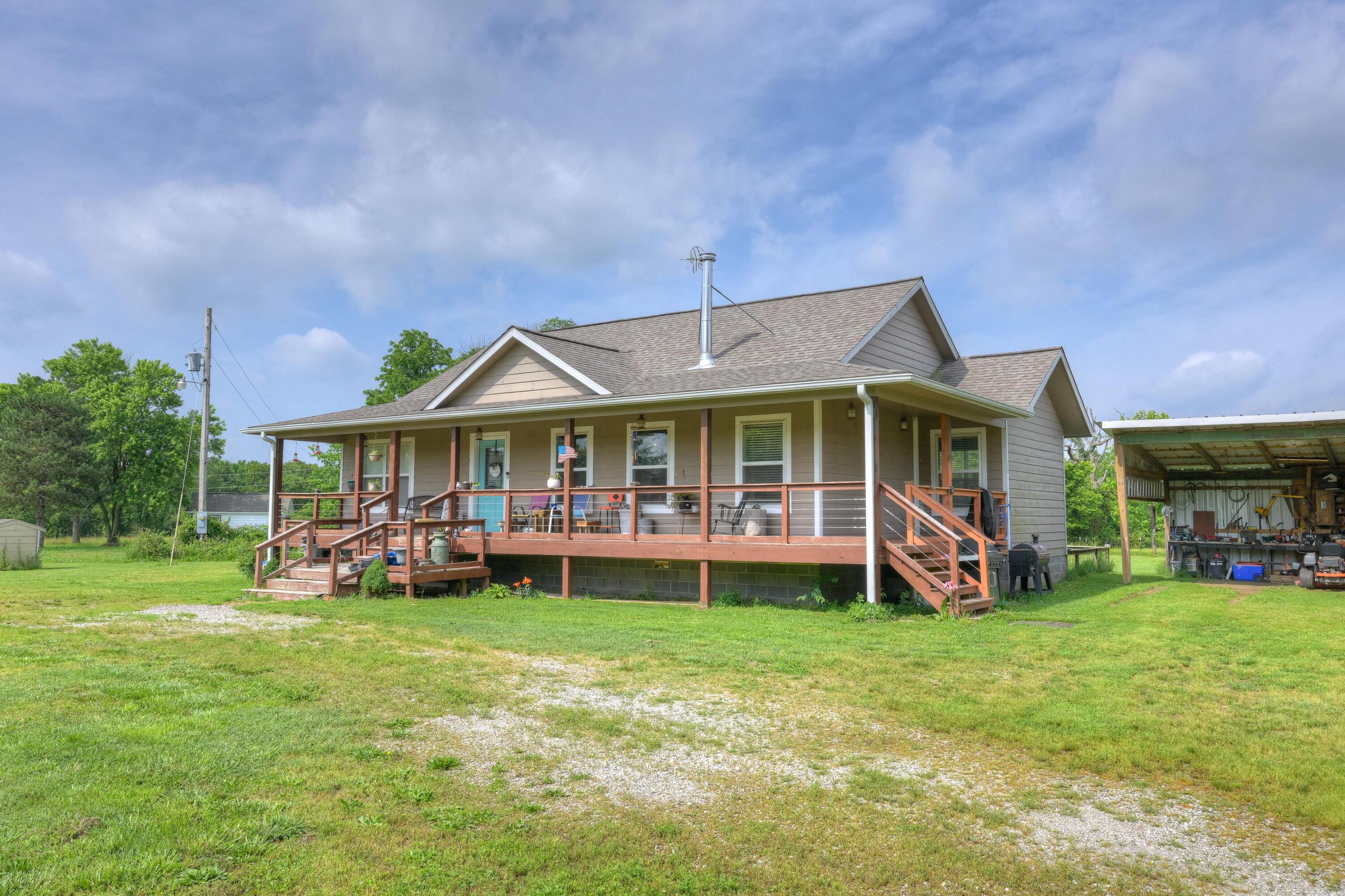 1142 Route F Property Photo 2