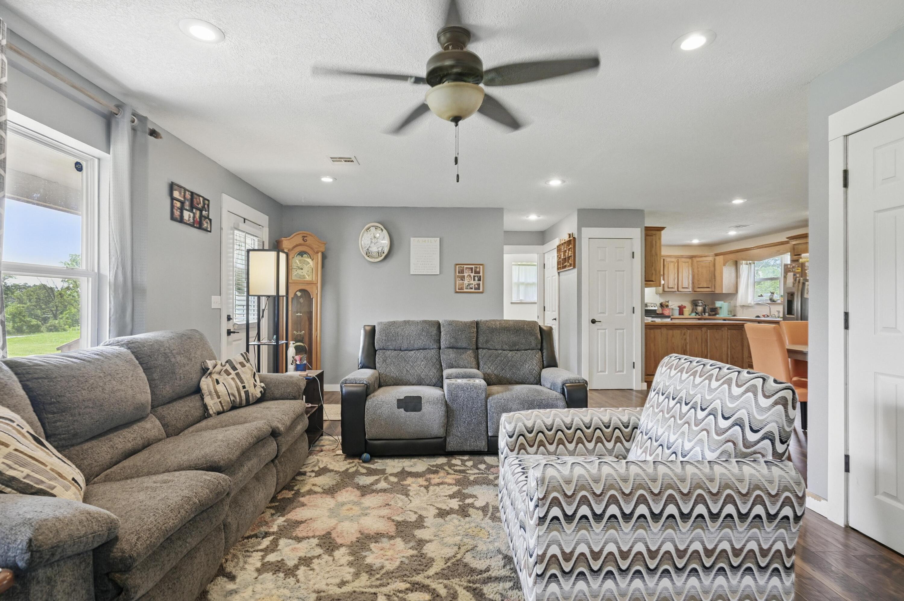 1142 Route F Property Photo 4