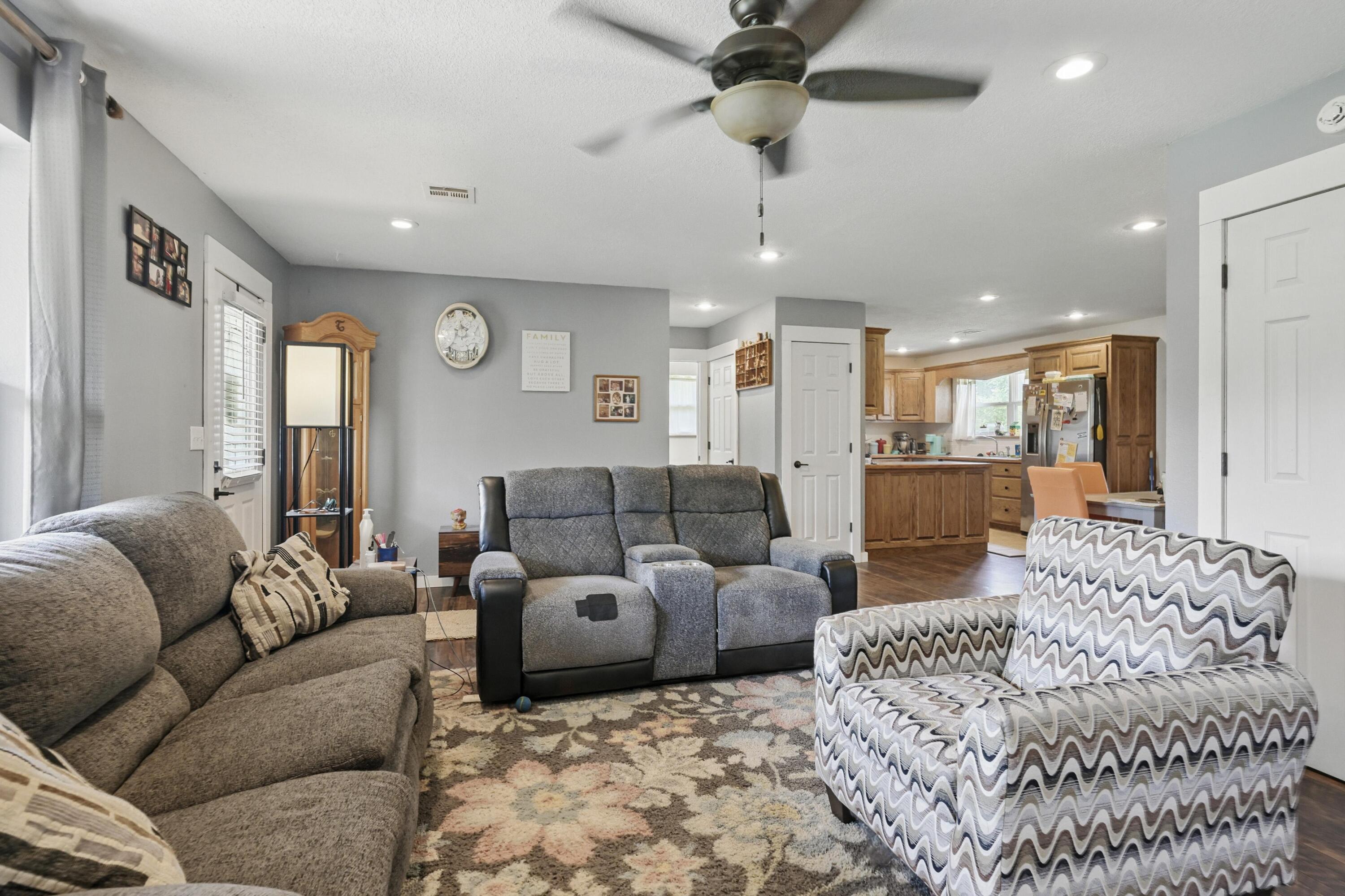 1142 Route F Property Photo 5