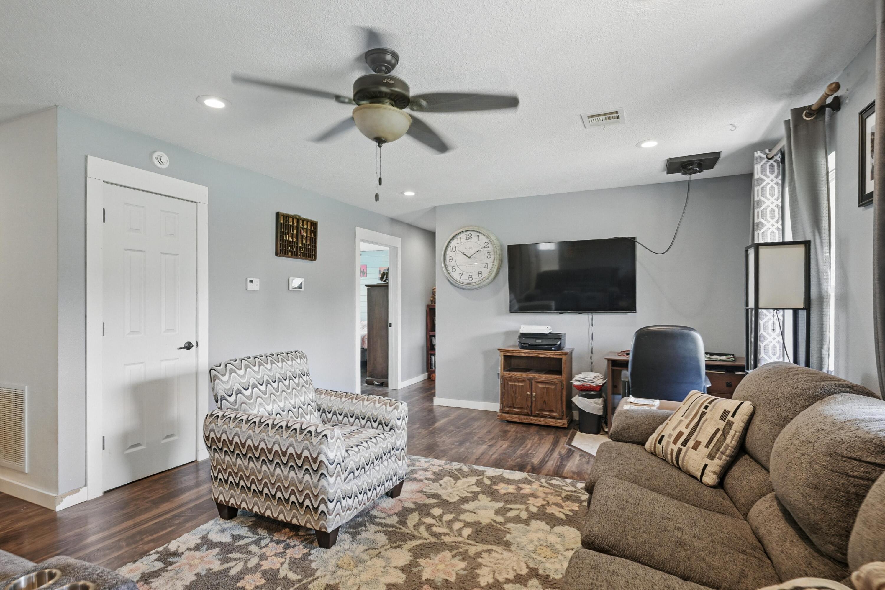 1142 Route F Property Photo 8