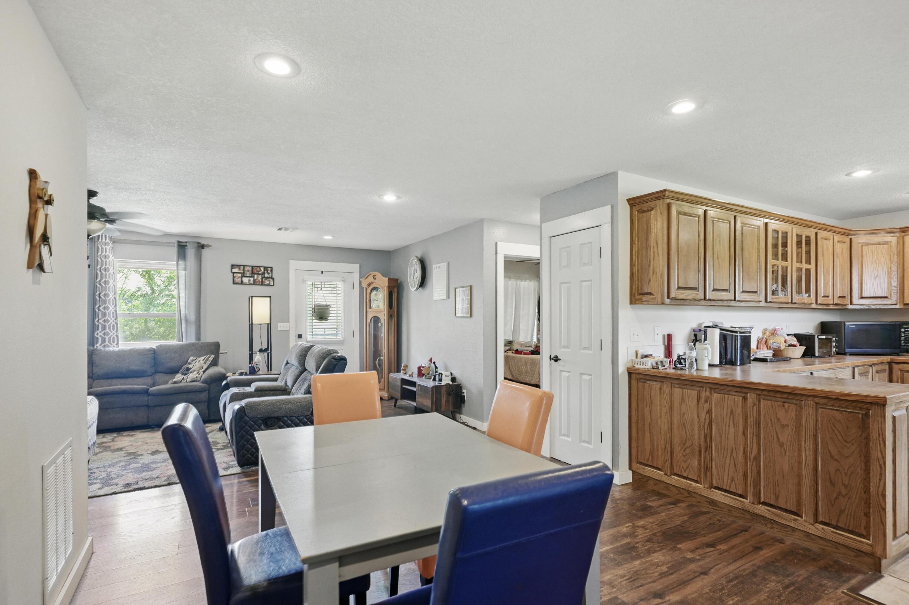 1142 Route F Property Photo 10