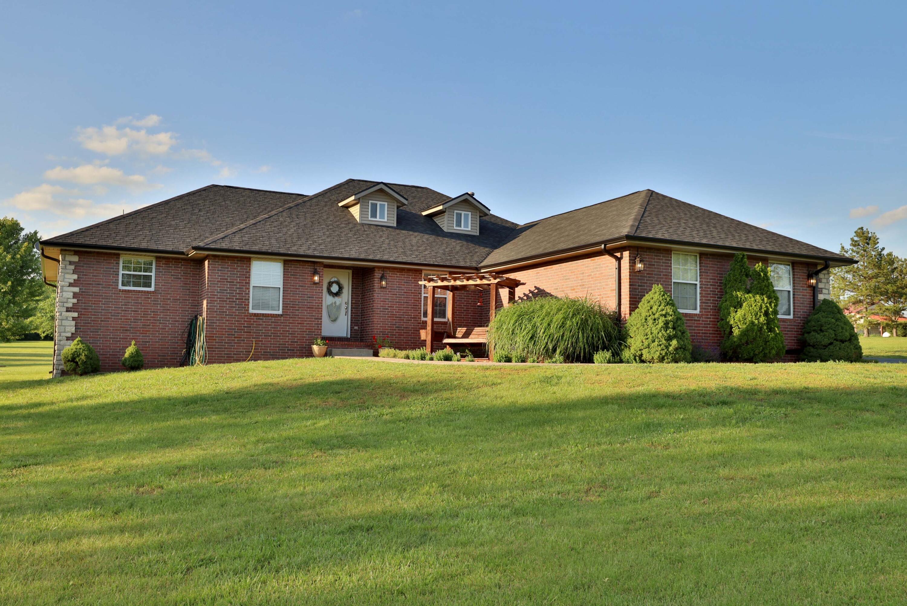 133 Autumn Maple Property Photo 2