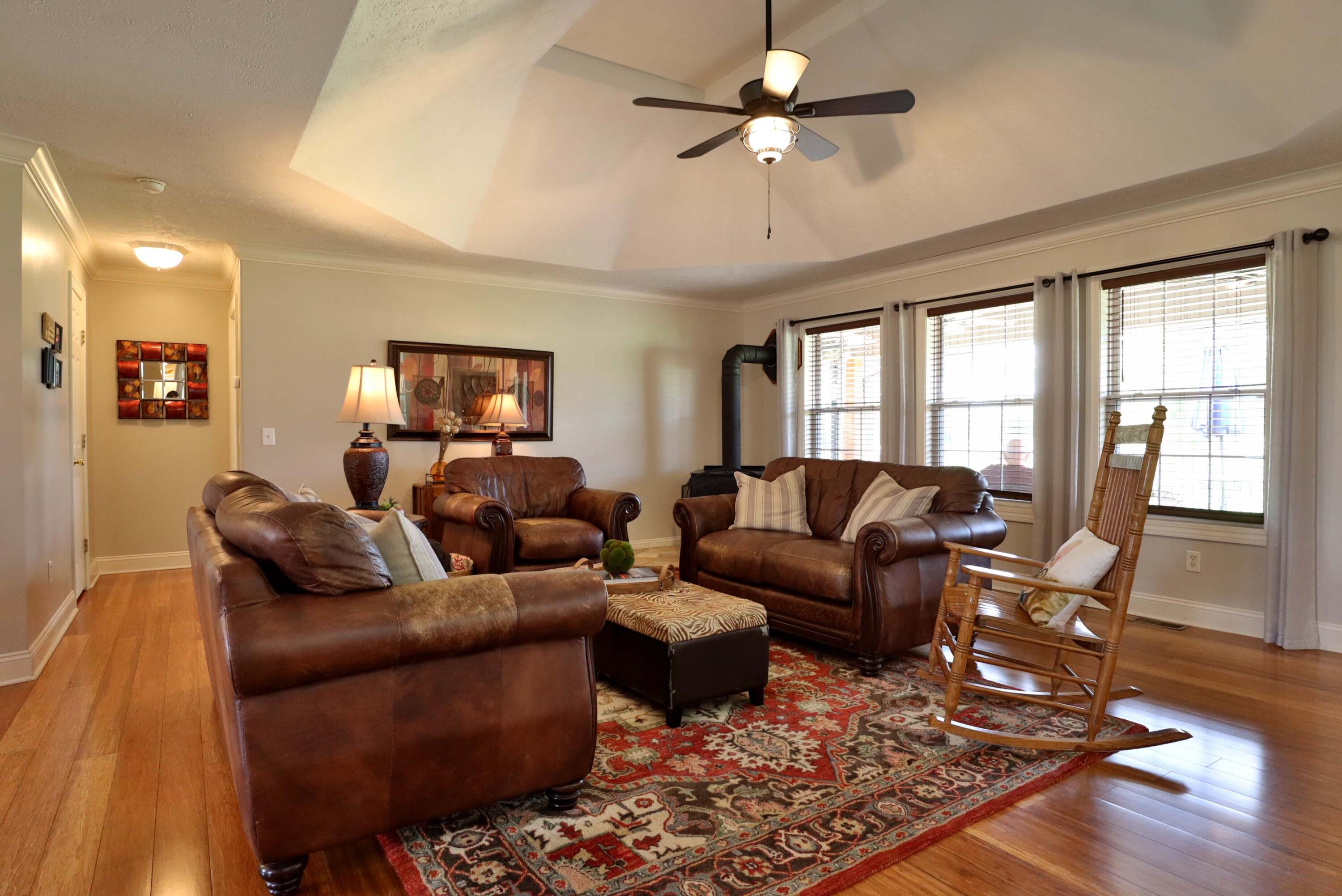 133 Autumn Maple Property Photo 7