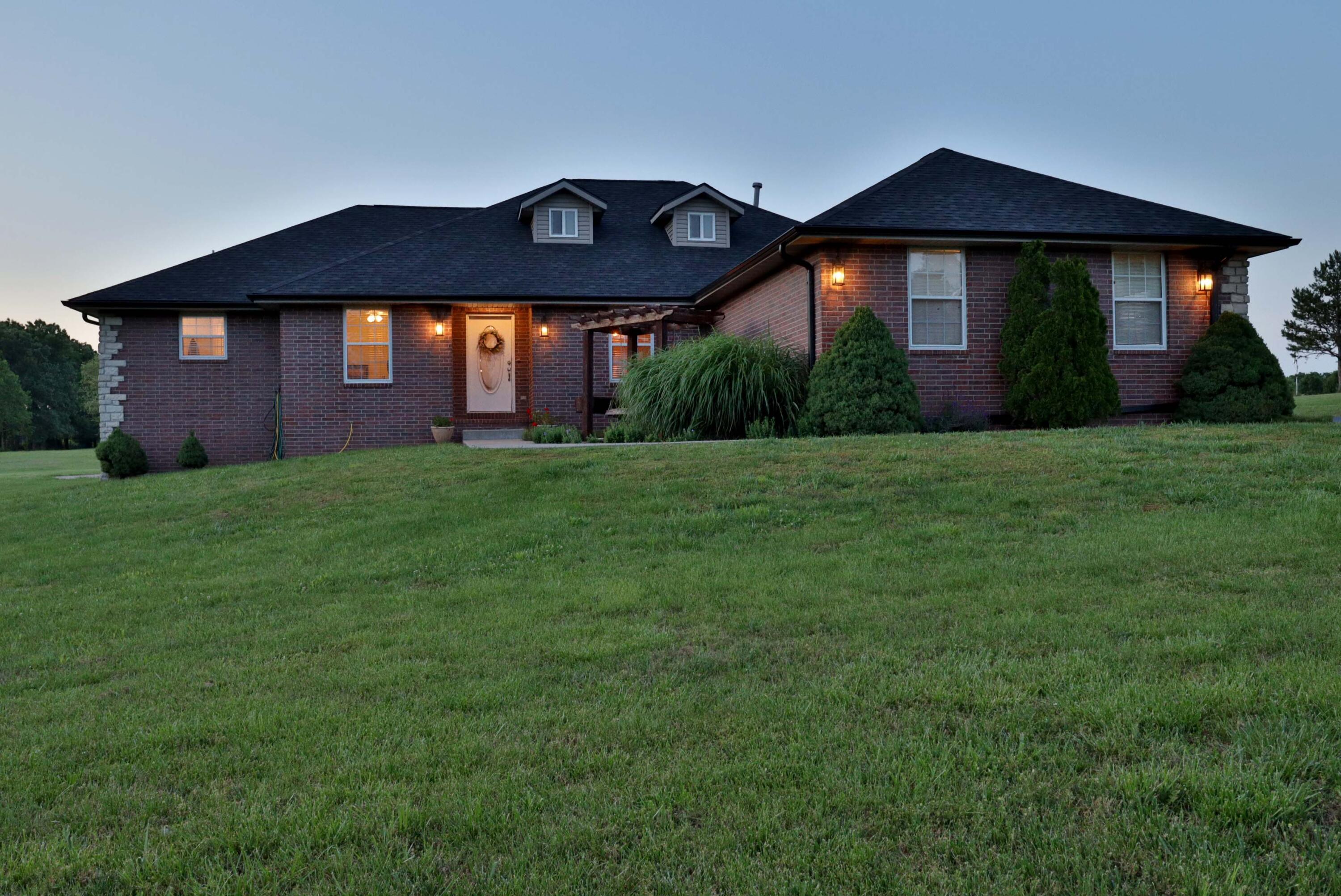 133 Autumn Maple Property Photo 37