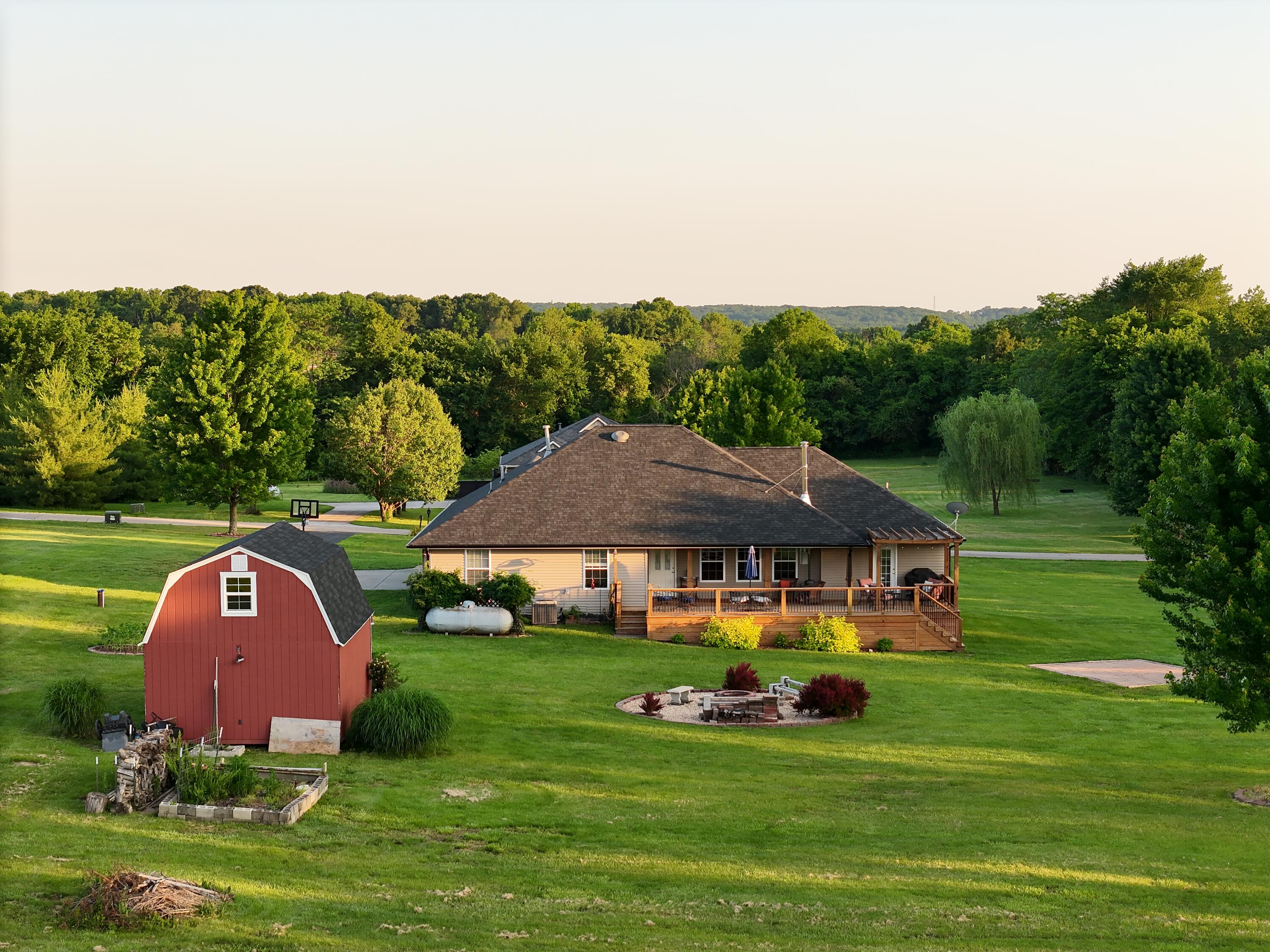 133 Autumn Maple Property Photo 44